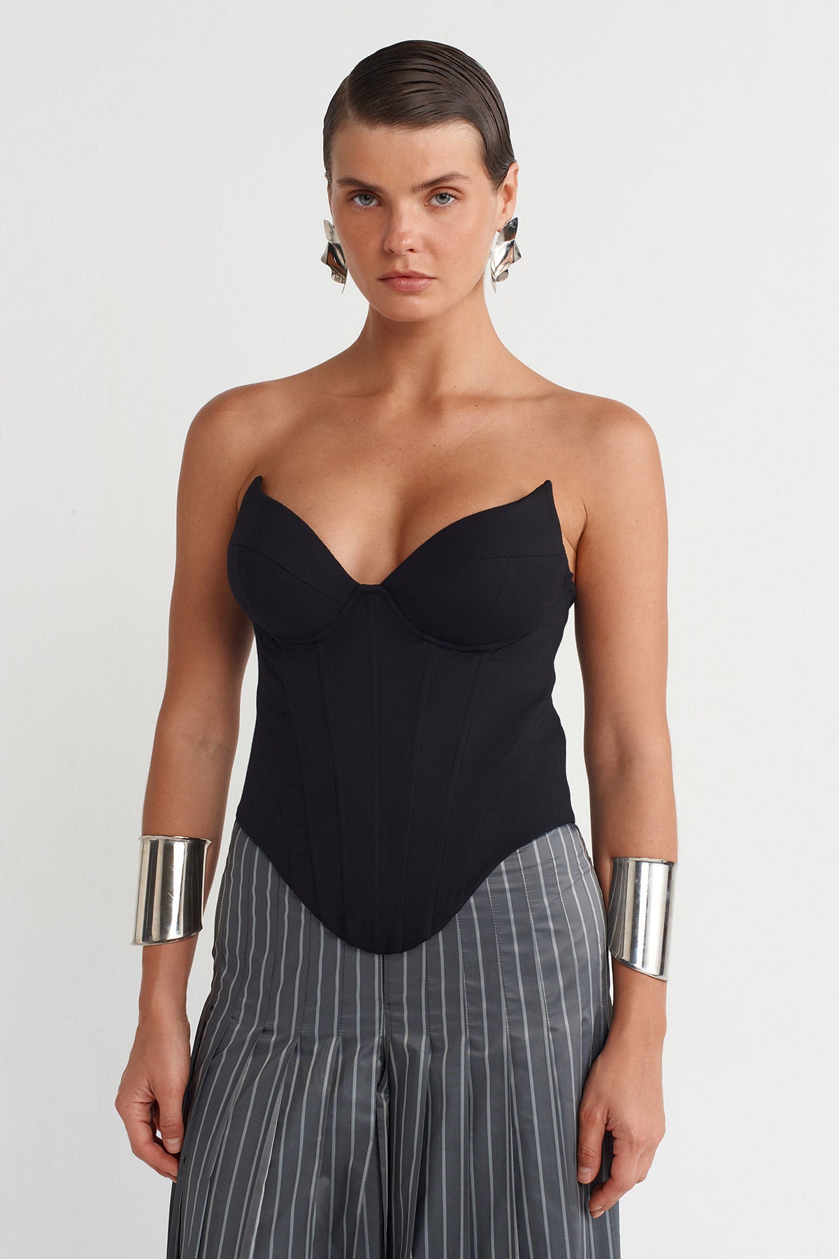 Black Strapless Corset with Bust Cups-K251011013