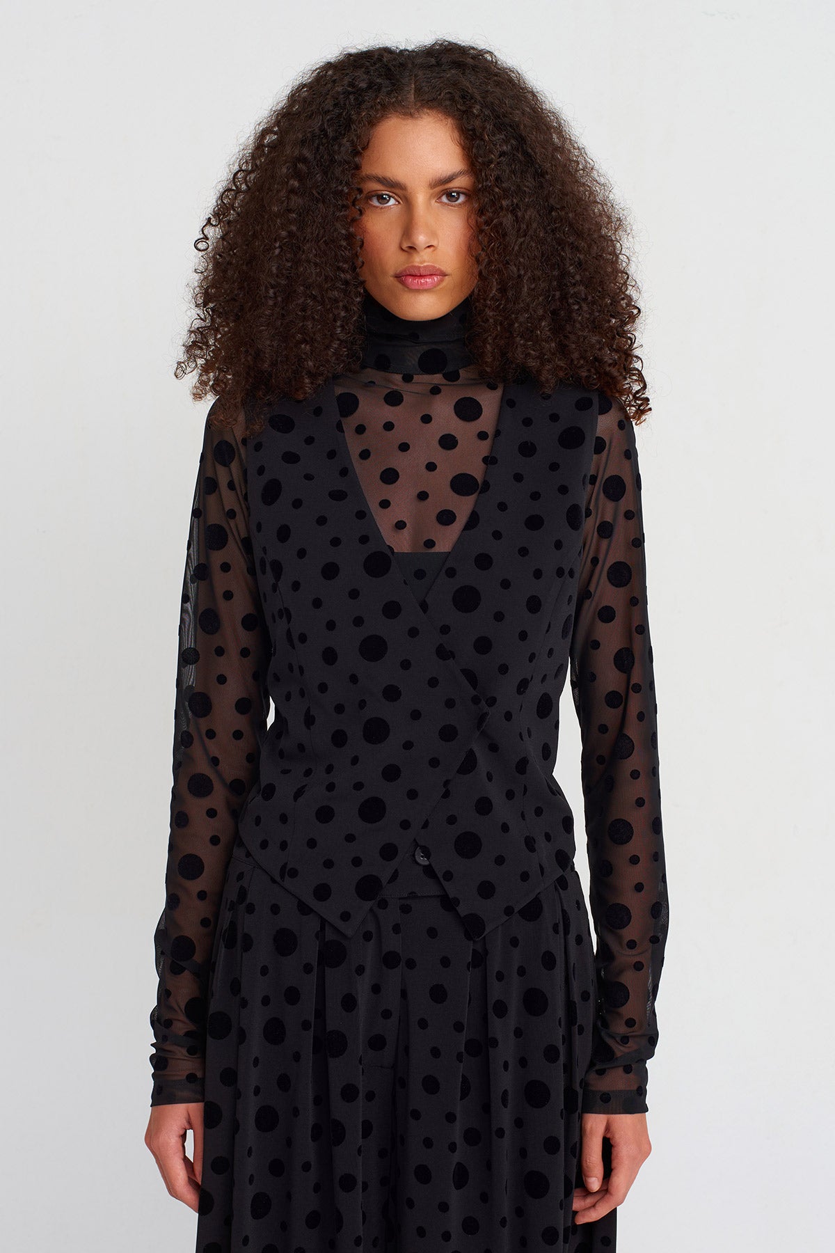 Black Polka-Dot Wrap Vest-K251011049