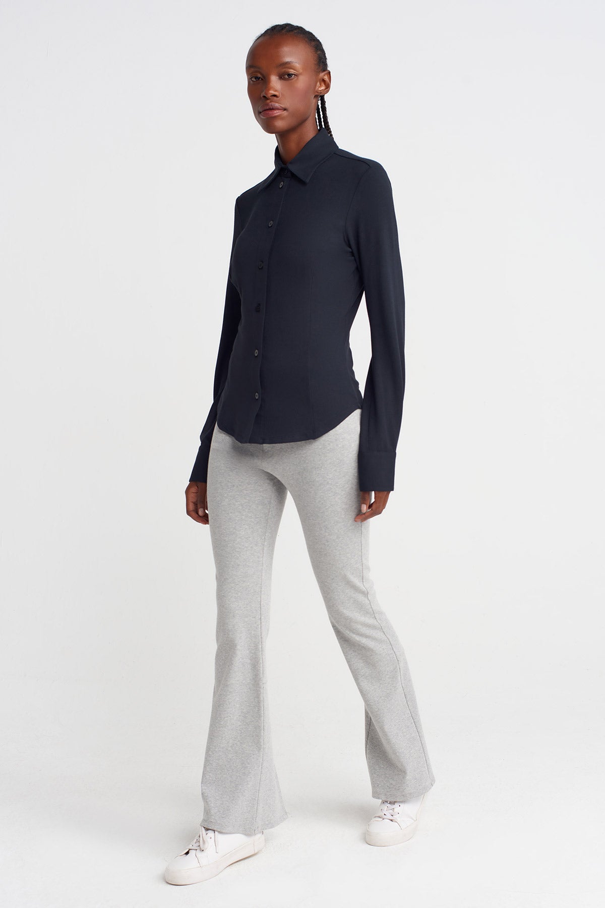 Black Relaxed Fit Shirt with Waist Shaping-K251011068