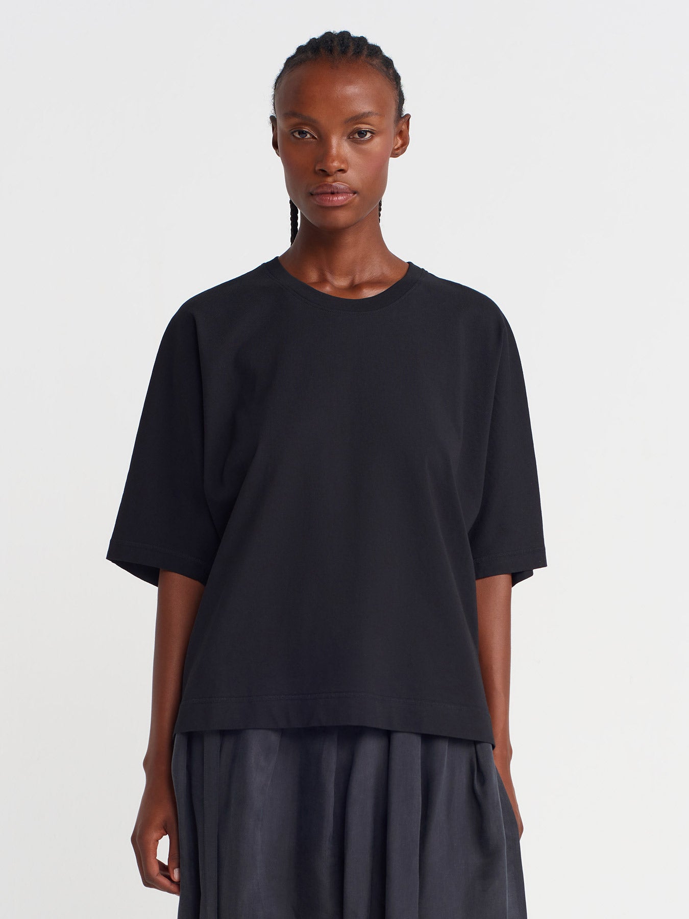 Black Oversized Basic T-shirt-K251011102