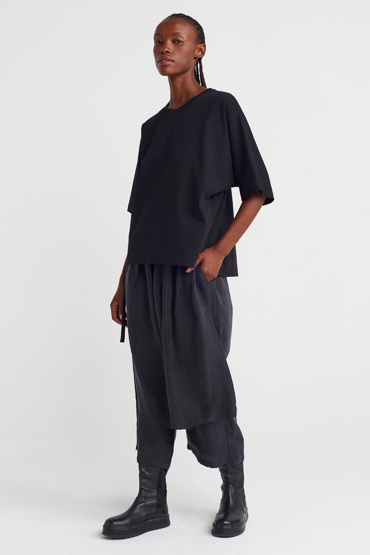 Black Oversized Basic T-shirt-K251011102