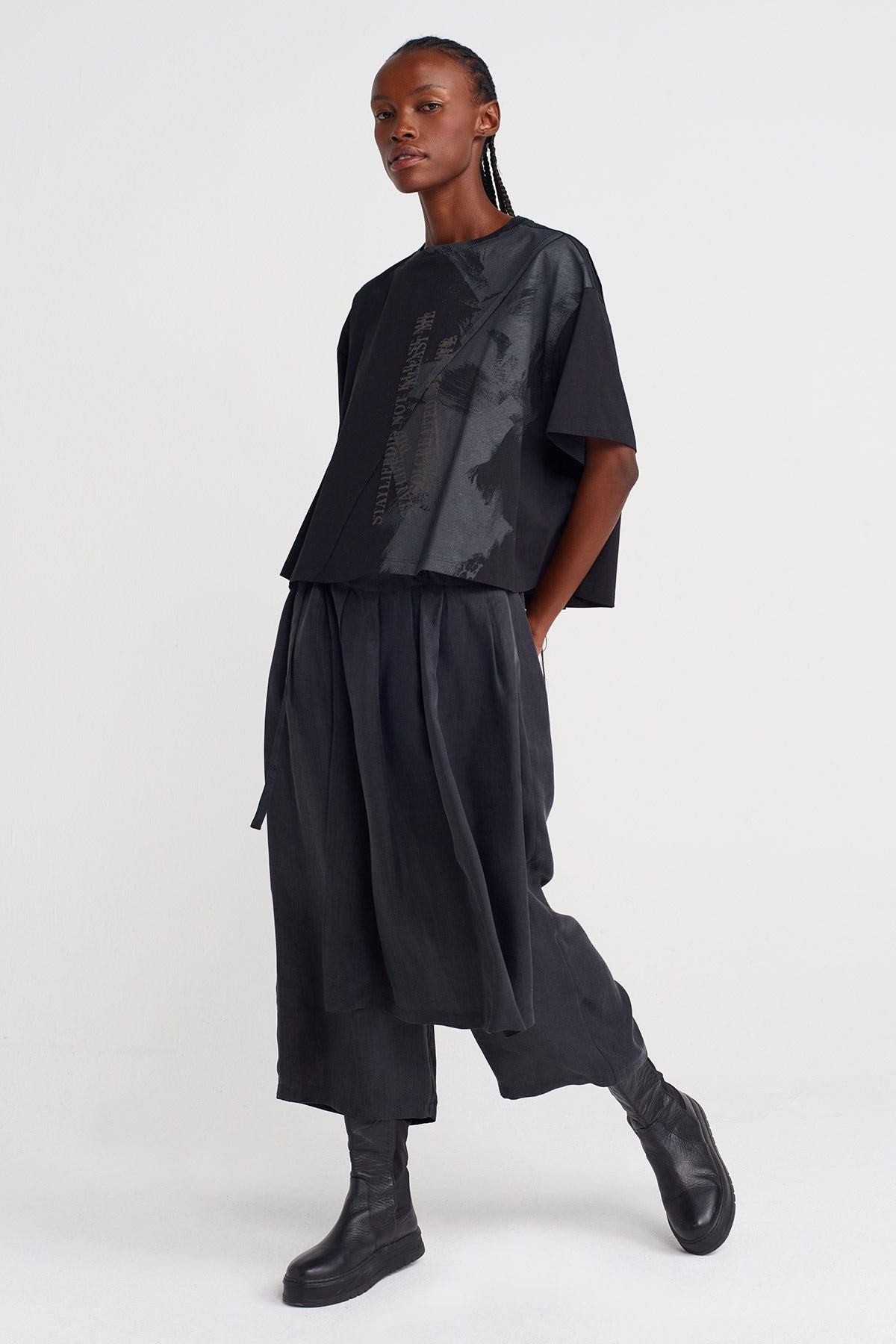 Black Printed Basic T-shirt-K251011103