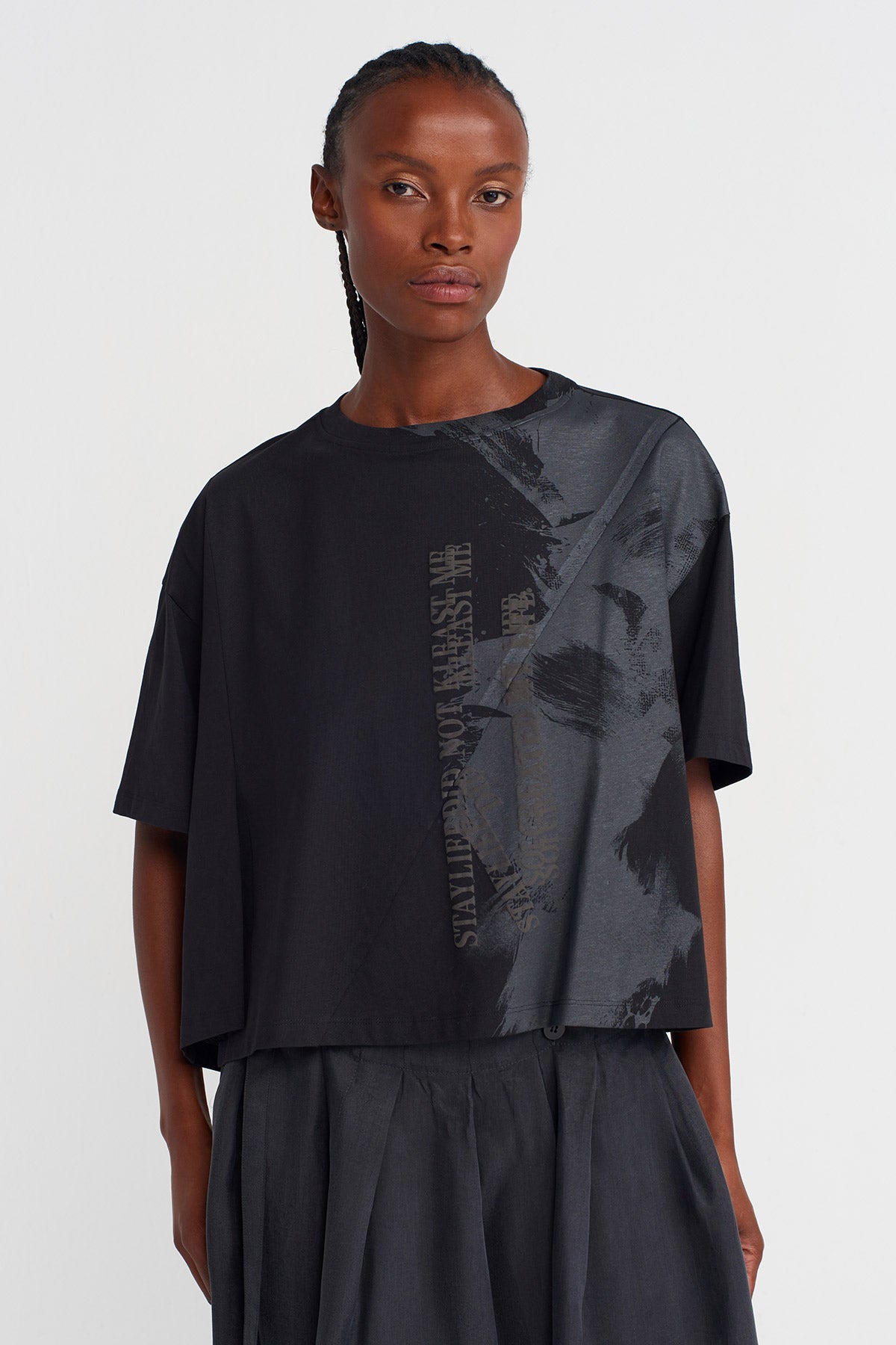Black Printed Basic T-shirt-K251011103