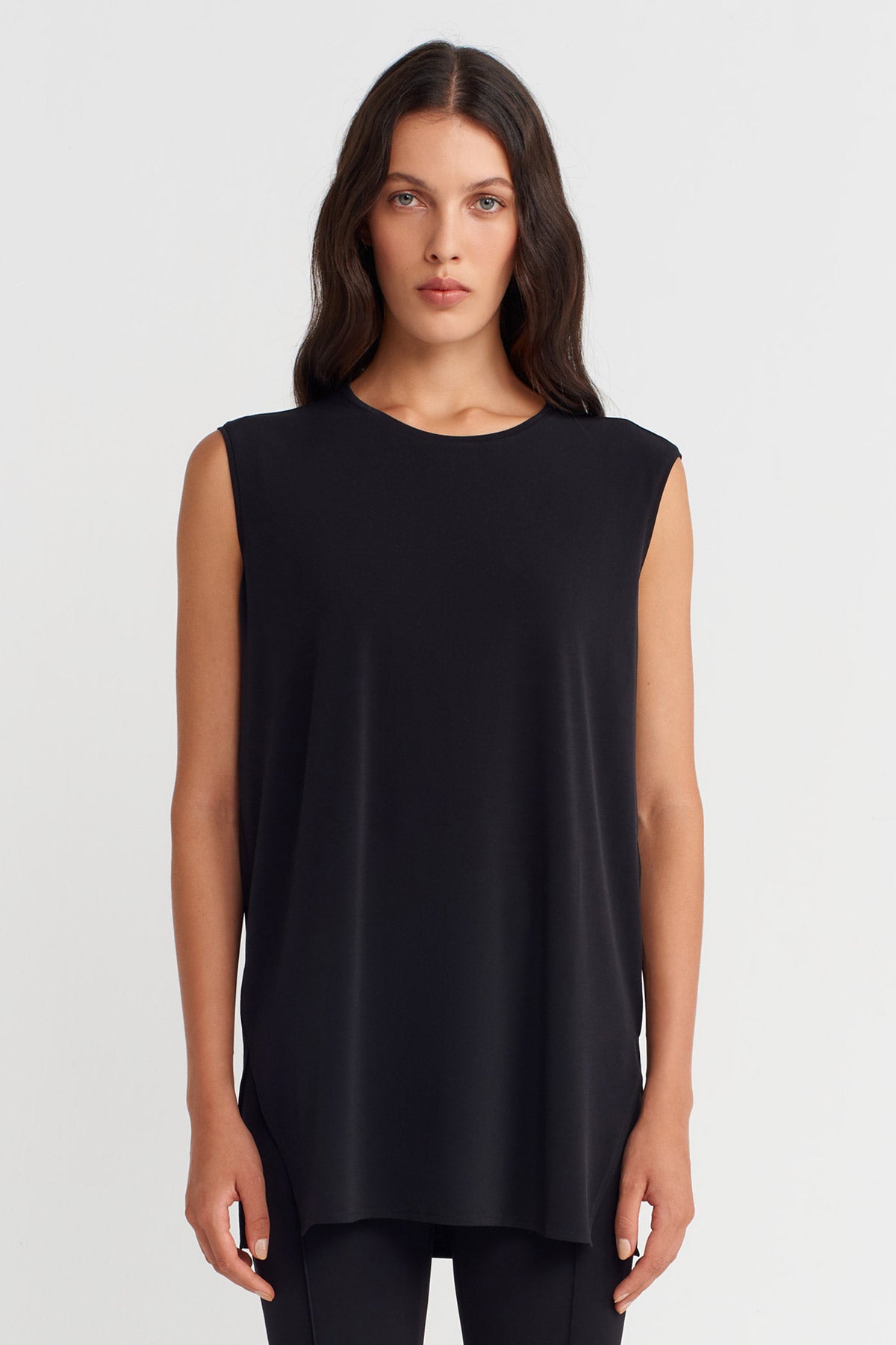 Black Sleeveless Basic Jersey T-shirt-K251011134