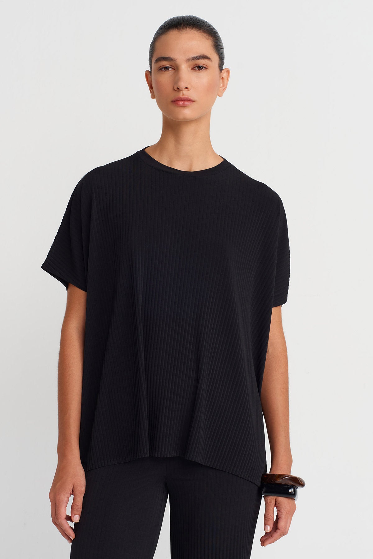 Black Pleated Oversize T-Shirt-K251011137