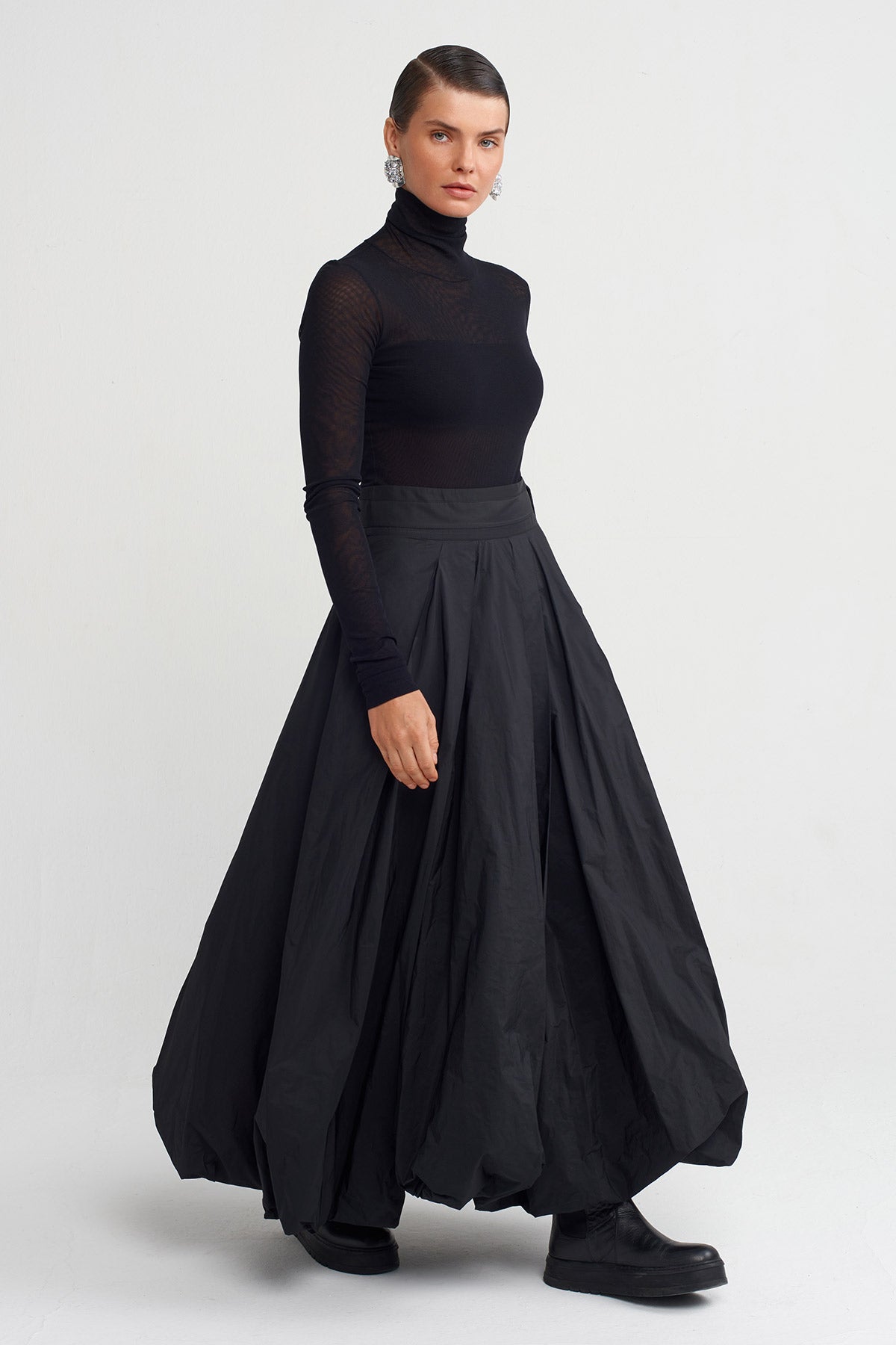 Black Long Taffeta Balloon Skirt-K252012002