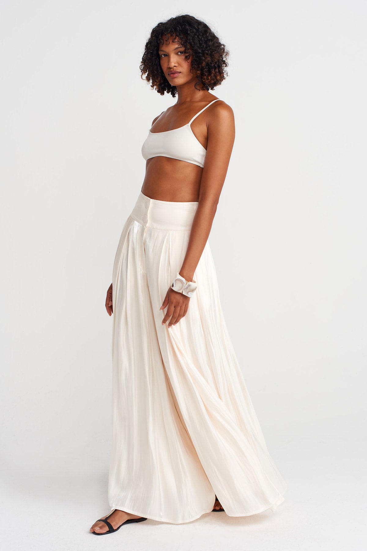 Ecru Shiny Loose Trousers-K253013015