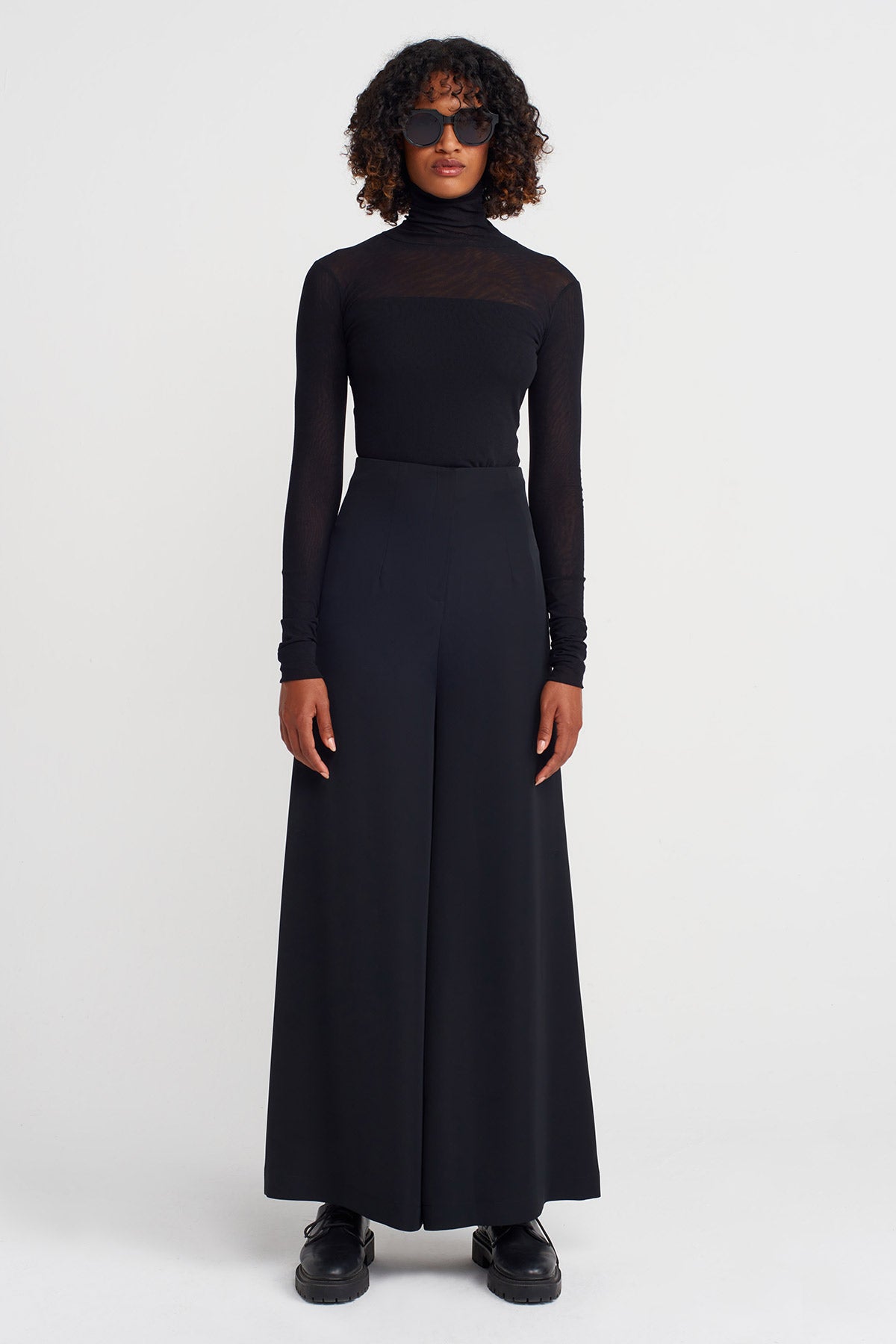 Black High-Waisted Elegant Trousers-K253013019