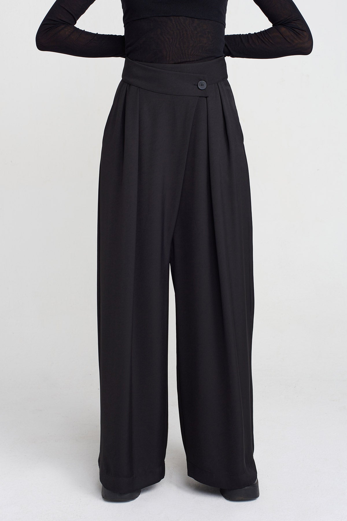 Black Crossover Palazzo Pants-K253013024