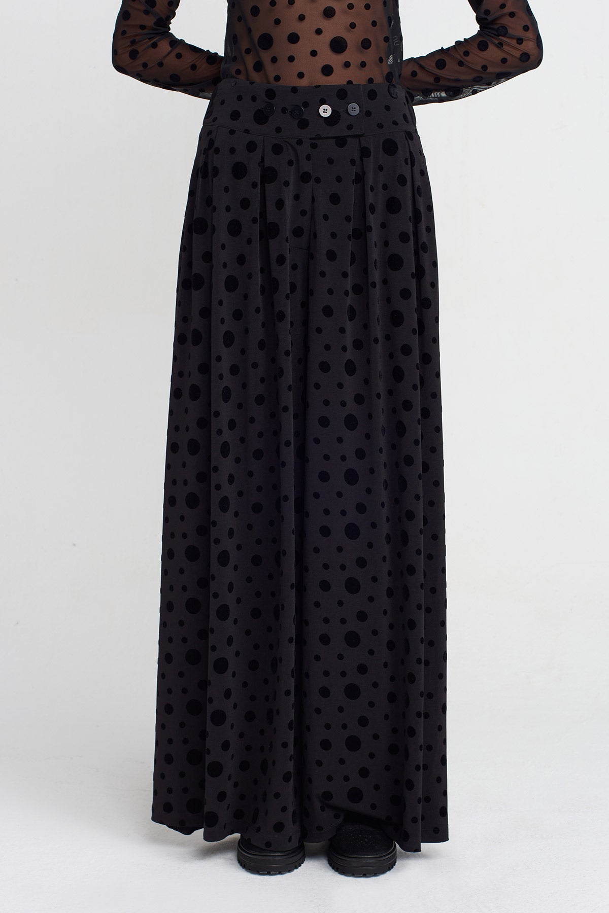 Black Velvet Polka-Dot Jersey Trousers-K253013031