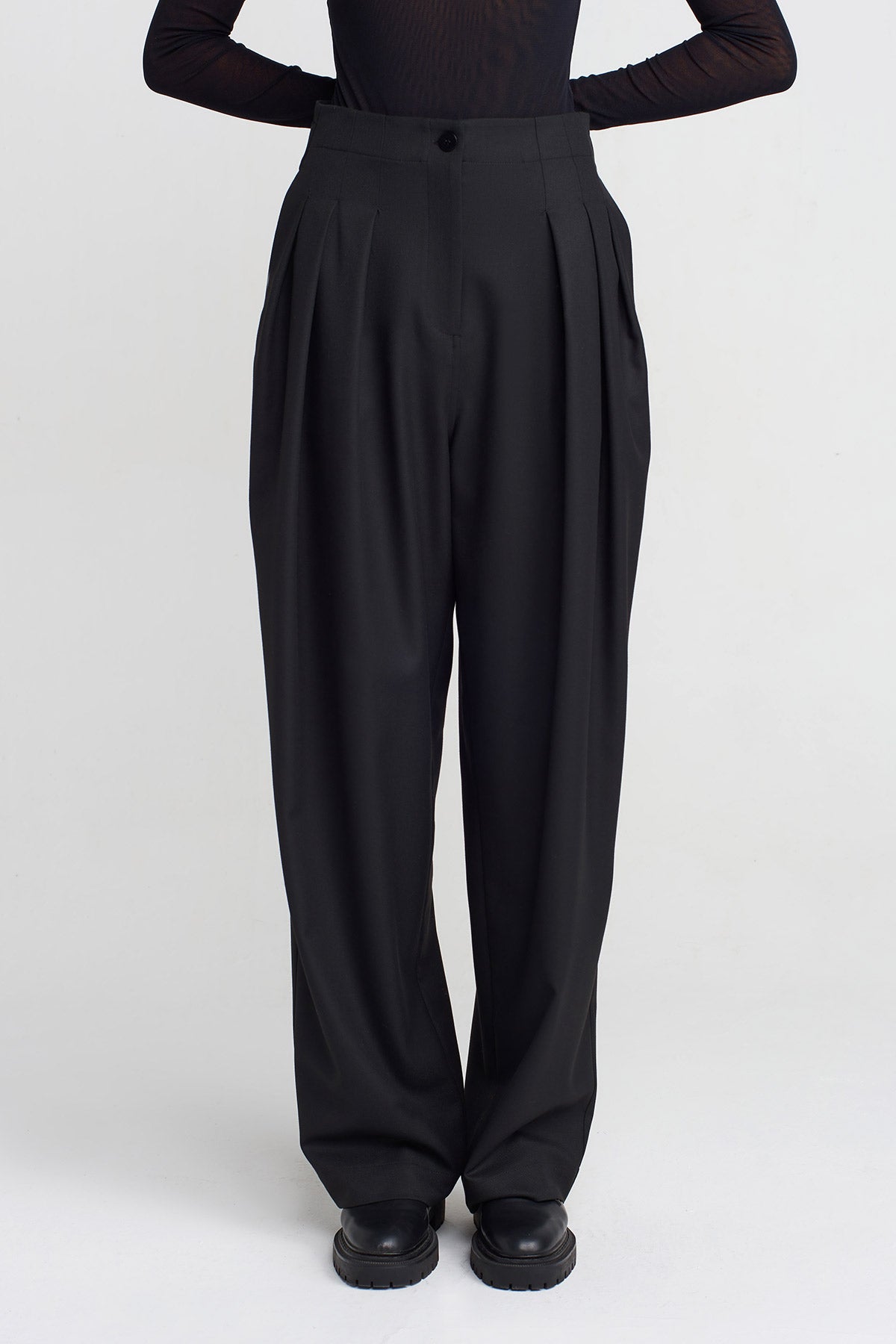 Black Thick Fabric Pleated Palazzo Pants-K253013034