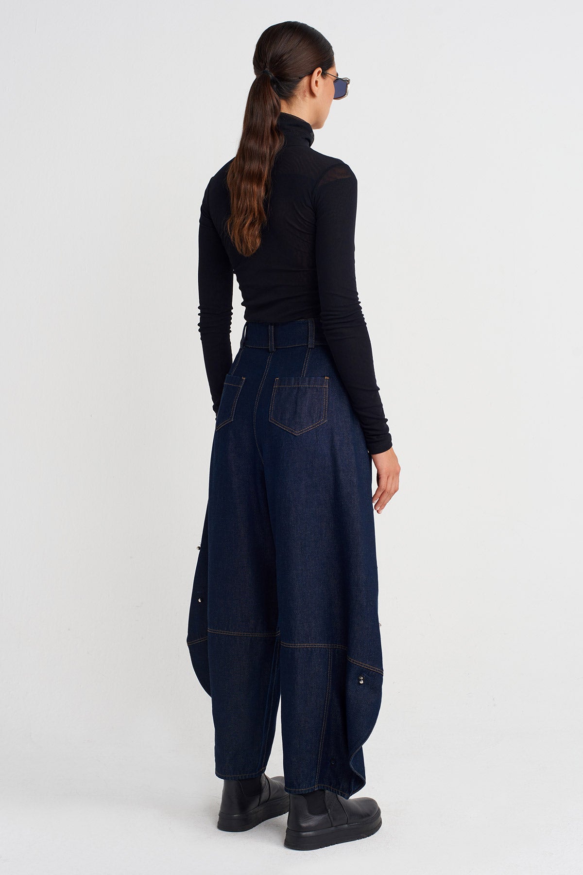 Indigo Wide-Leg Denim Pants with Metal Accessories-K253013057