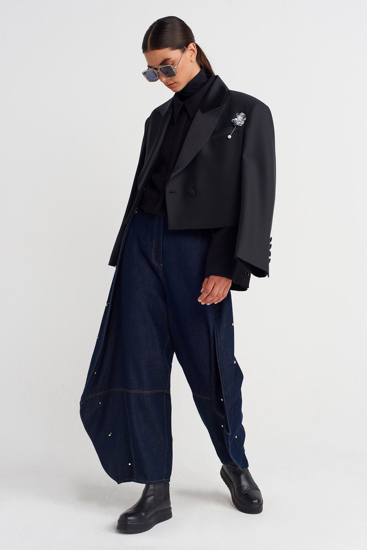 Indigo Wide-Leg Denim Pants with Metal Accessories-K253013057
