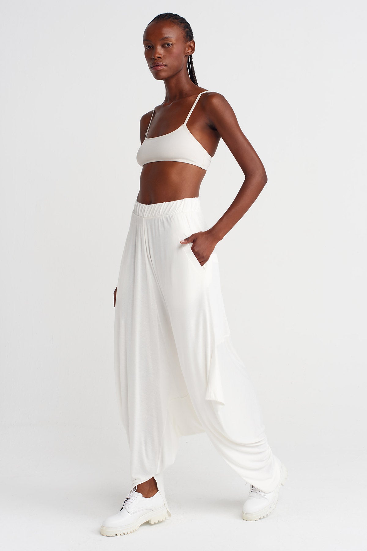 Off White Draped Relaxed Harem Pants-K253013062