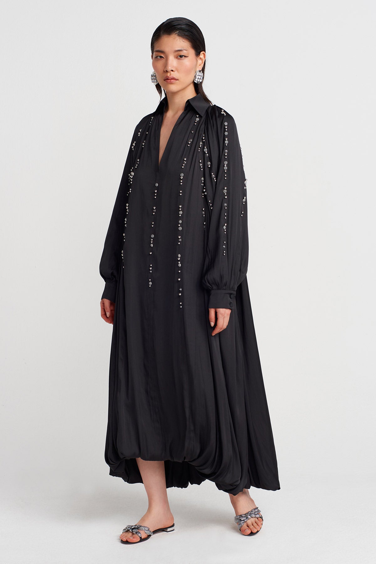 Black Shirt Collar Embroidered Dress with Balloon Skirt-K254014026