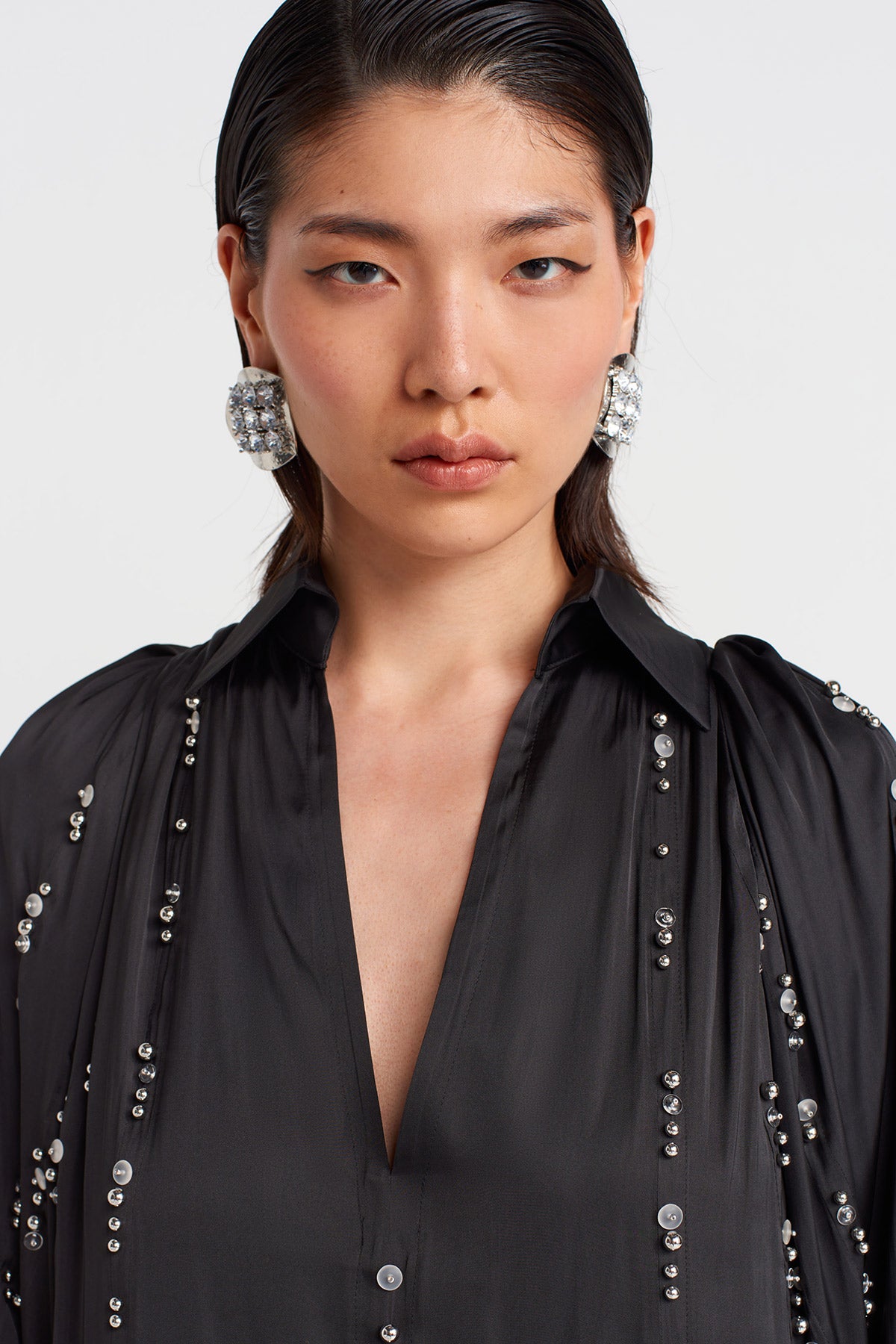 Black Shirt Collar Embroidered Dress with Balloon Skirt-K254014026