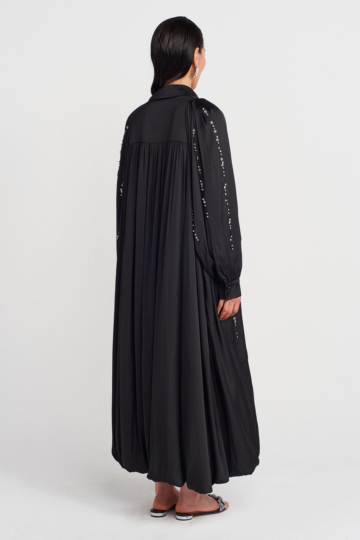 Black Shirt Collar Embroidered Dress with Balloon Skirt-K254014026