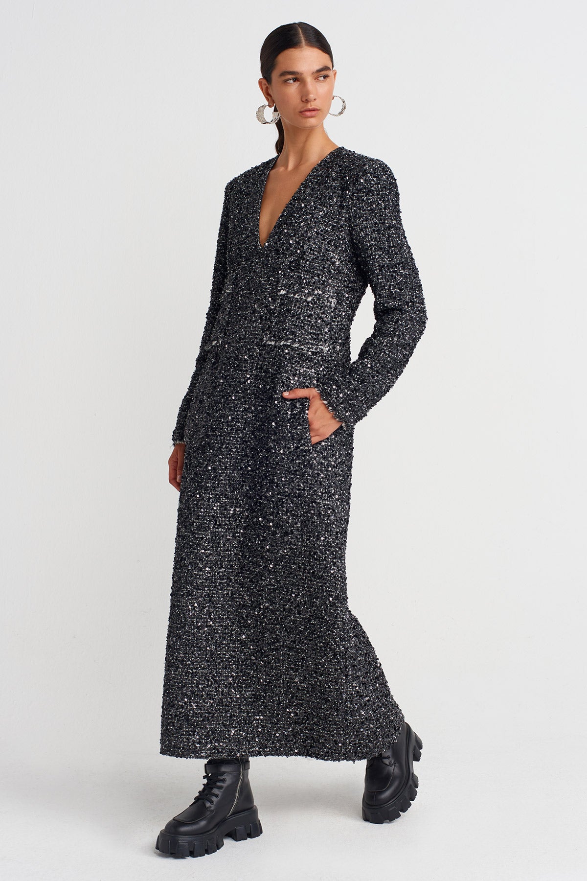 Black/ Off Whıte Shimmery Maxi Dress-K254014078