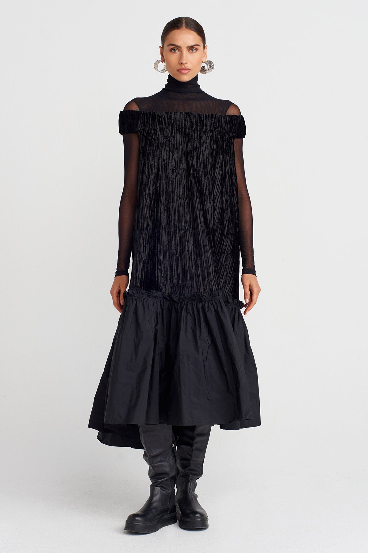 Black Ribbed Velvet Off-Shoulder Flared Dress-K254014086