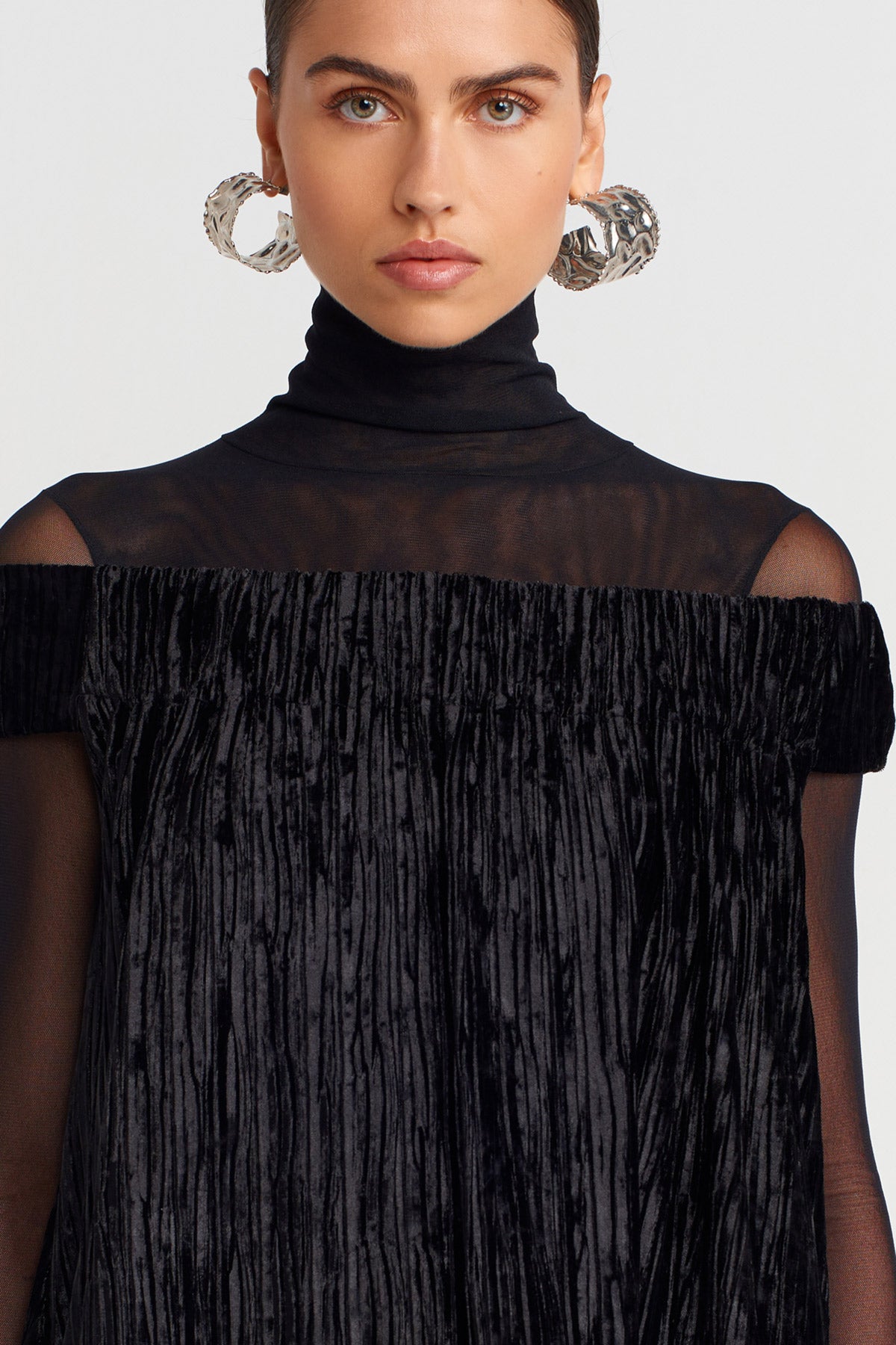 Black Ribbed Velvet Off-Shoulder Flared Dress-K254014086