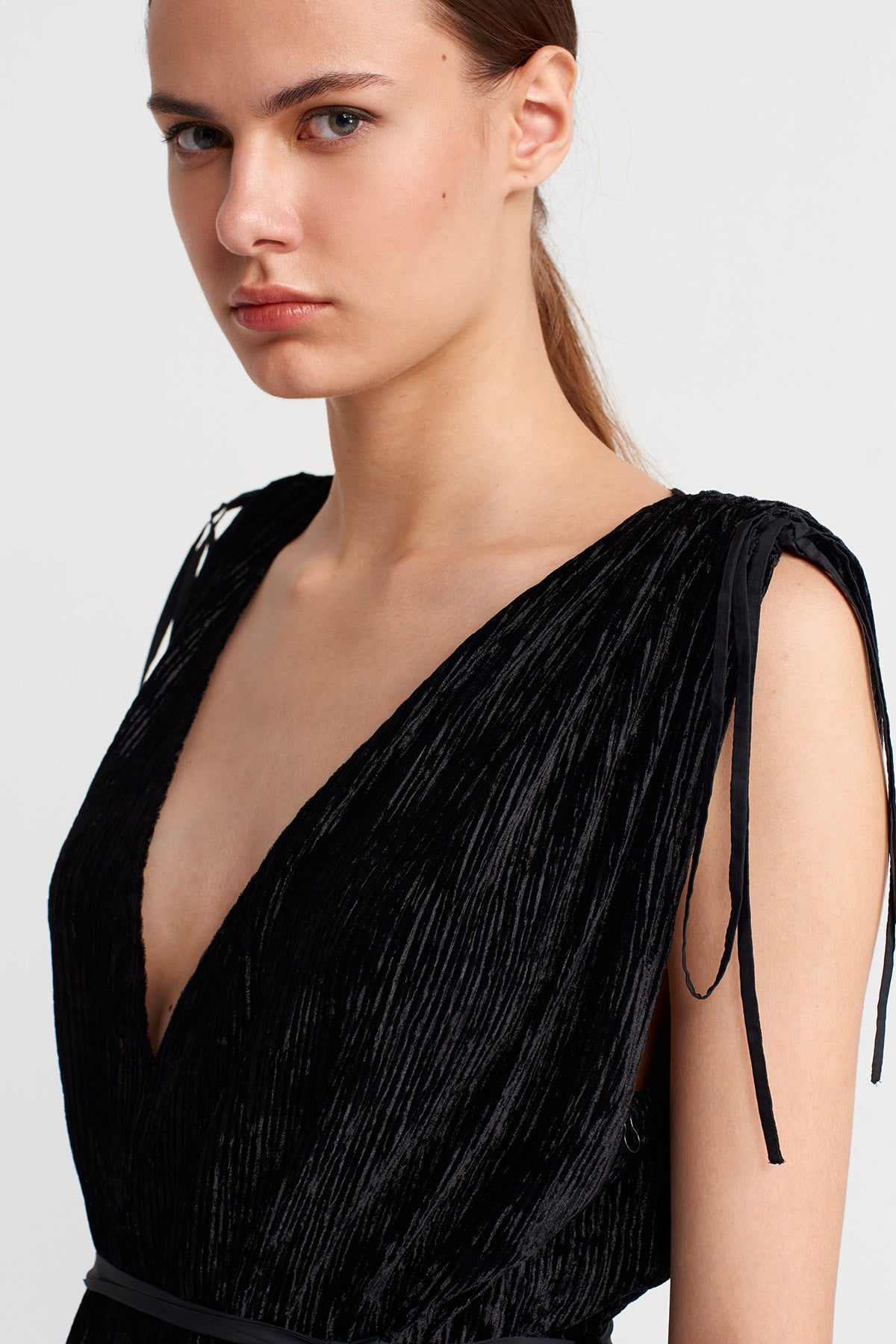 Black Pleated Velvet Mini Dress with Taffeta Hem-K254014093