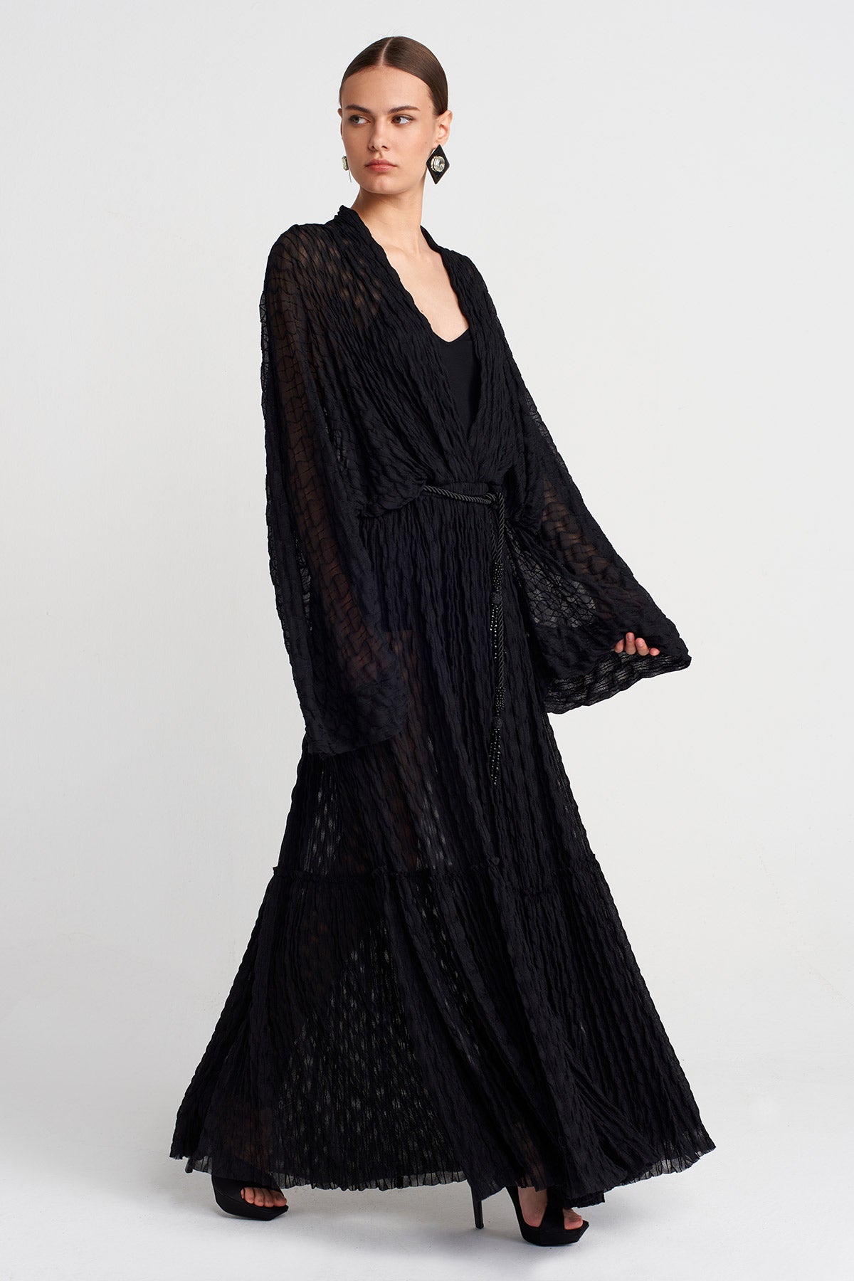 Black Crinkled Texture Long Chiffon Dress-K254014095