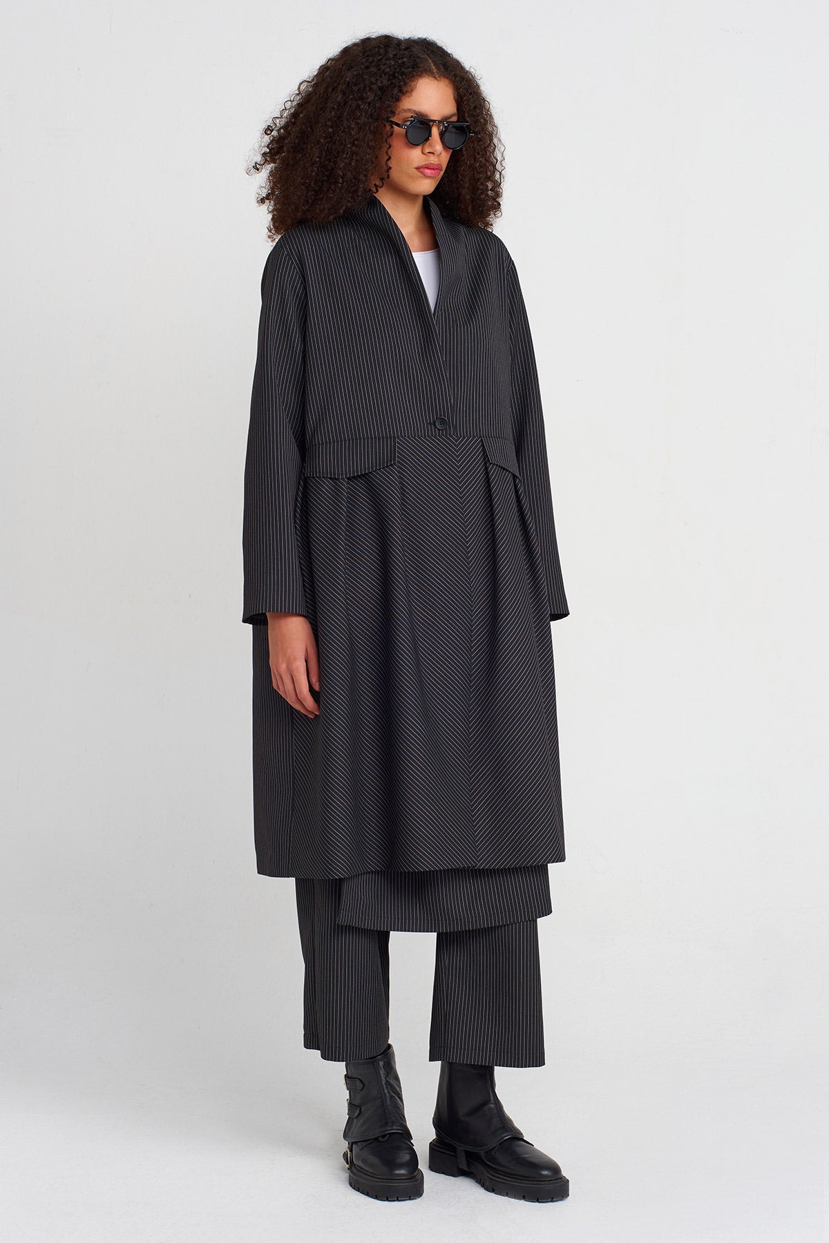 Black Striped Long Blazer-K255015045