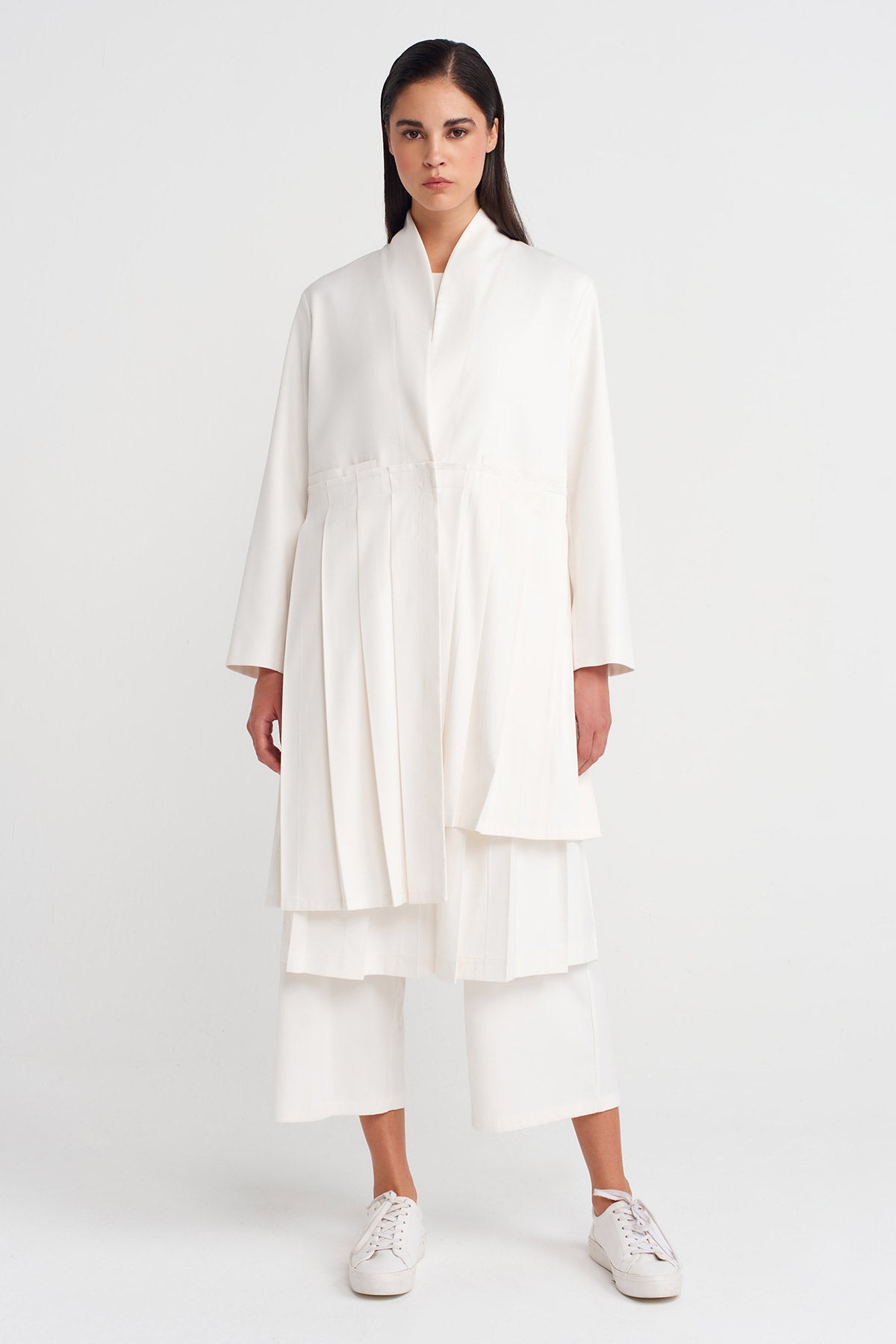 Off White Pleated Long Coat-K255015091