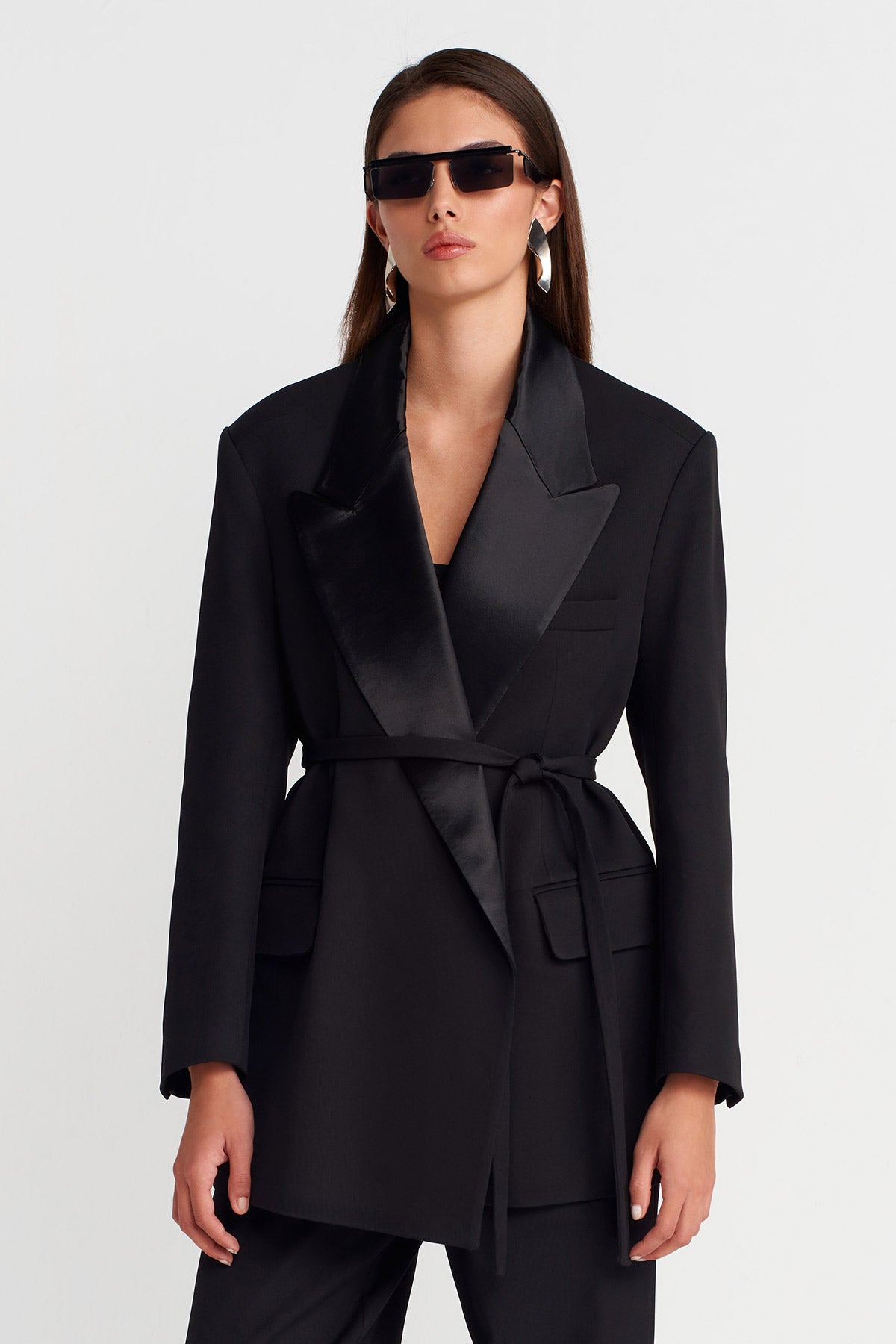 Black Satin Lapel Belted Blazer-K255015095
