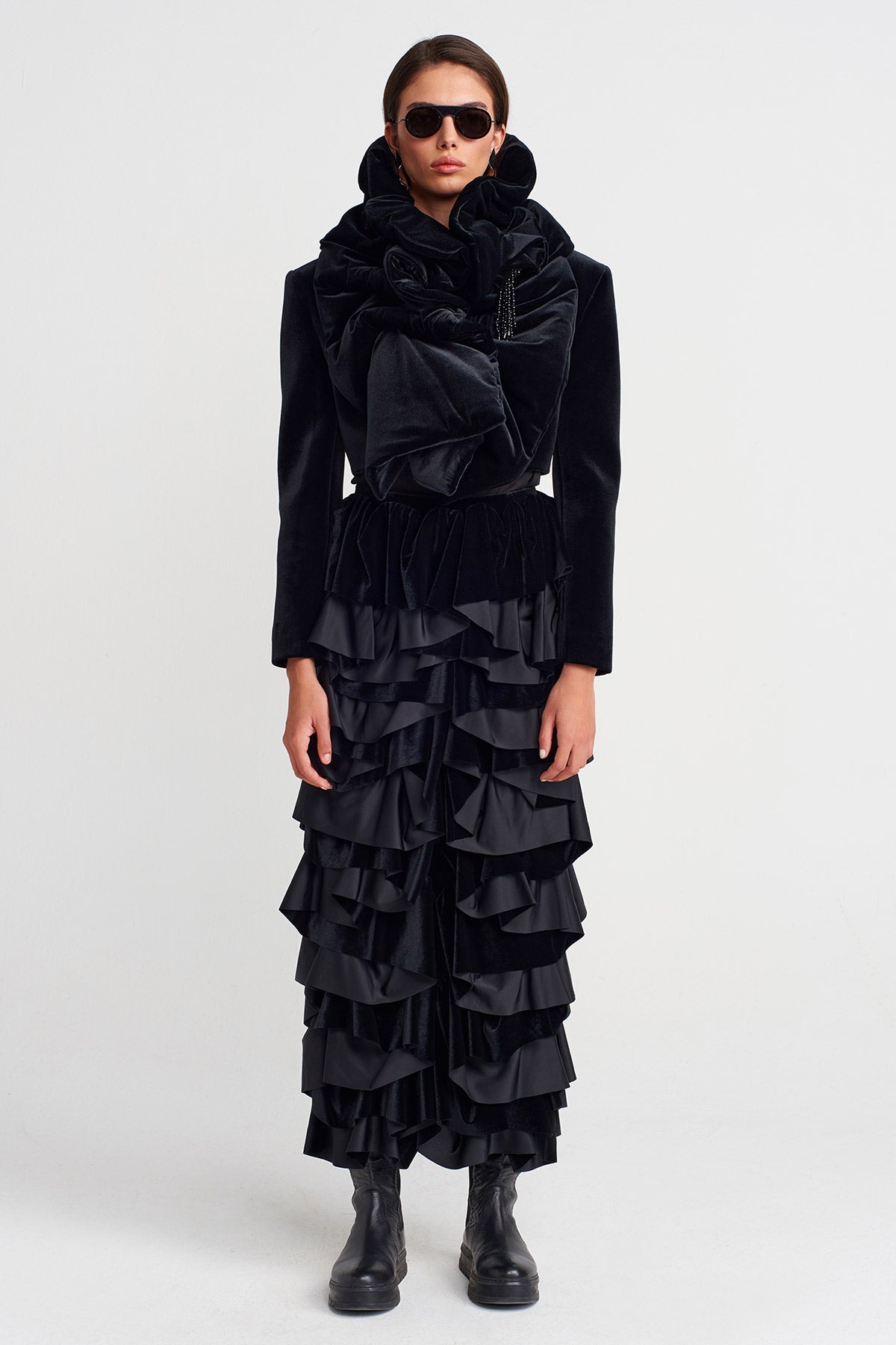 Black Velvet Ruffled Shawl-K256016018