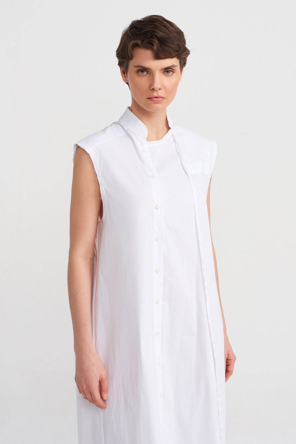 Off White Mock Neck Sleeveless Midi Dress-Y244014044