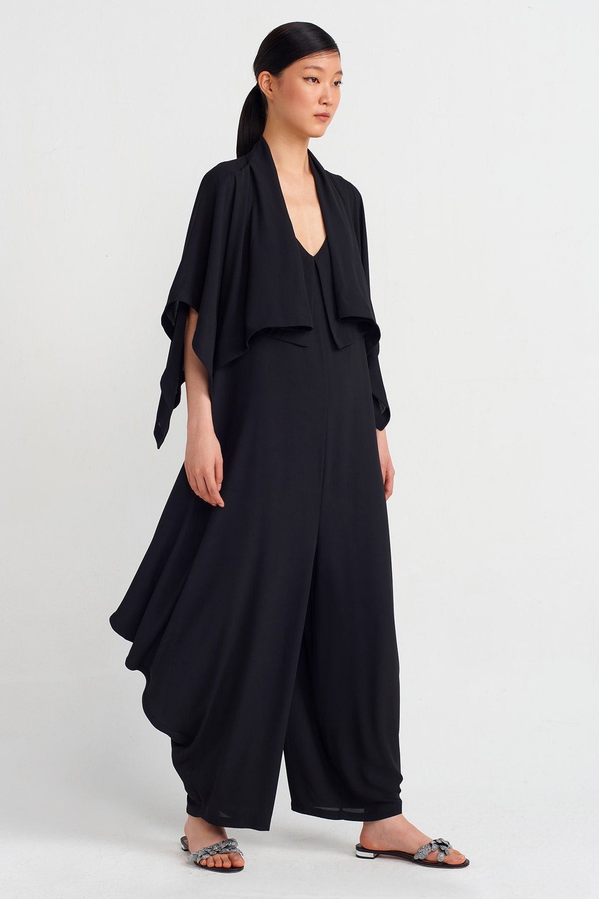 Black Backless Cape Dress-Y244014140