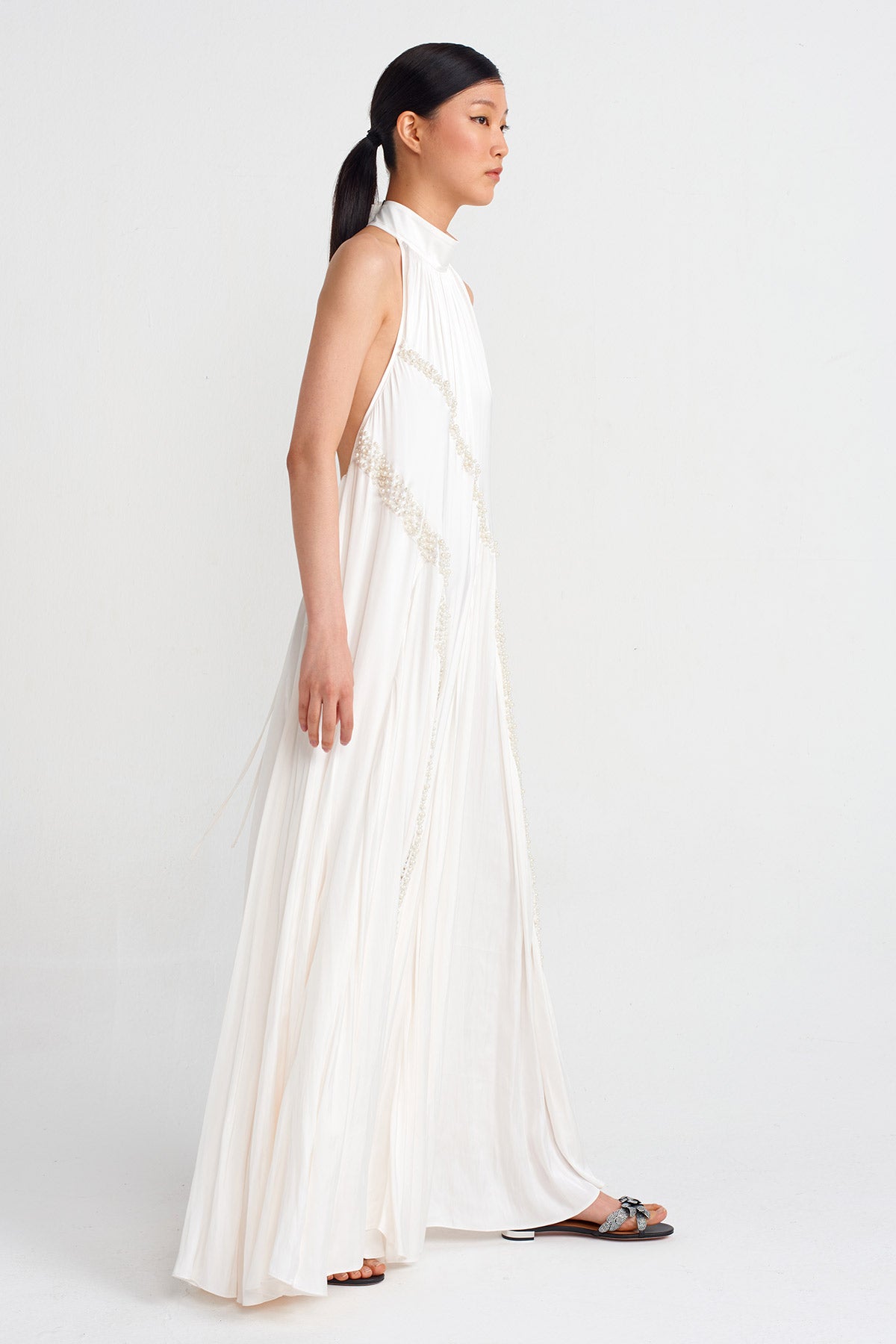 Off White Bead-Embroidered Halter Neck Elegant Dress-Y244014146