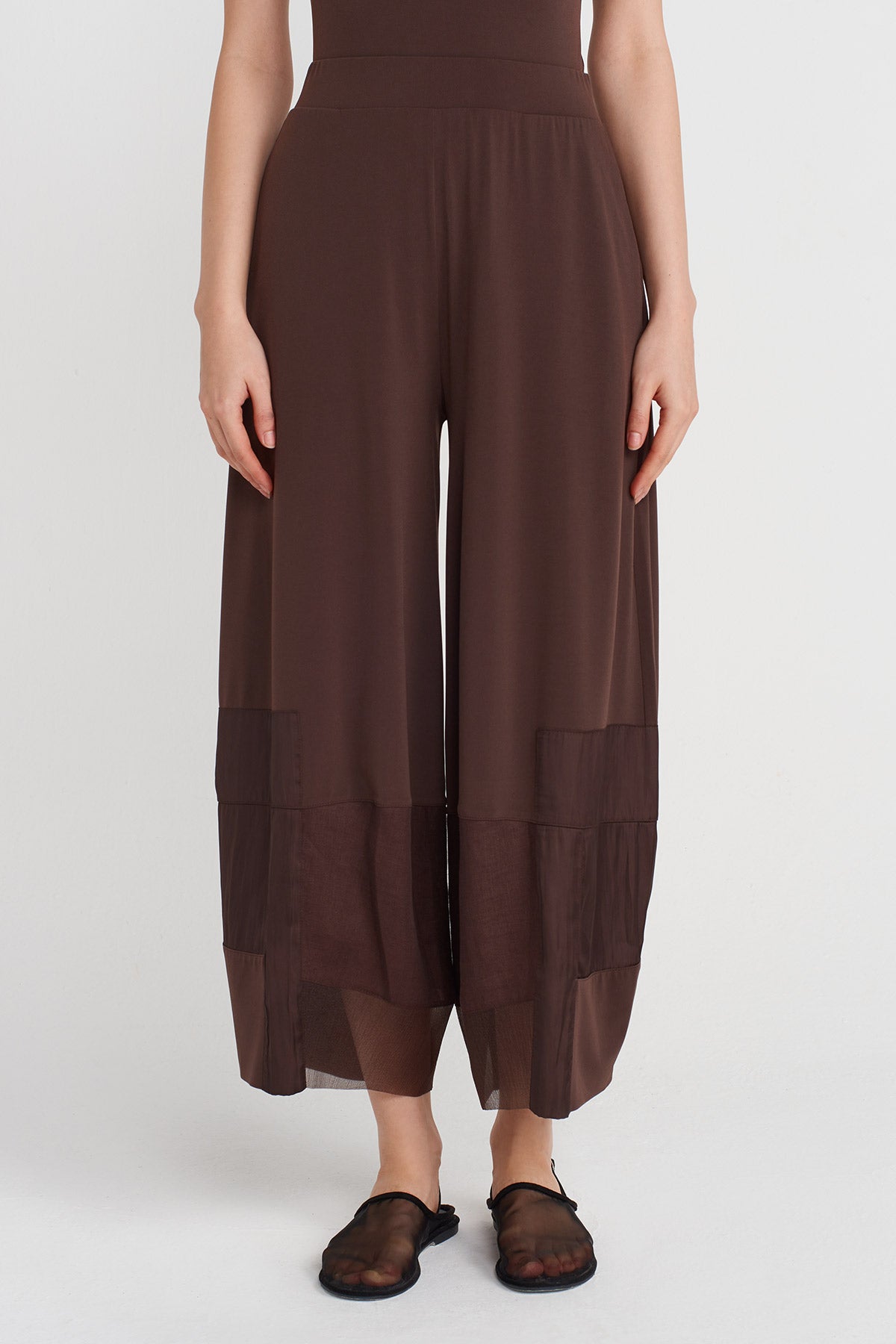 Chocolate Jersey Pants with Organza and Taffeta Striped Details-Y253013114