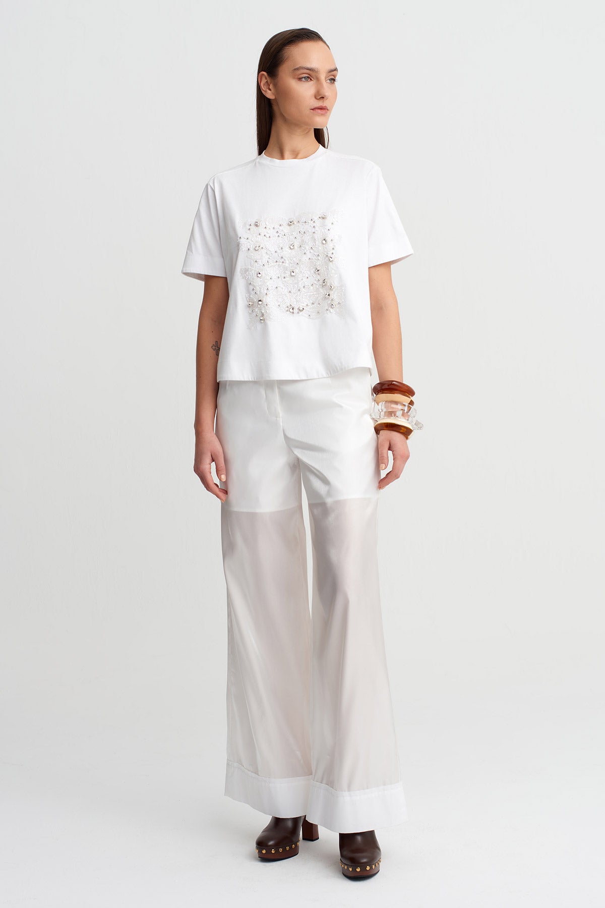 Off White Embellished T-Shirt-Y261011062