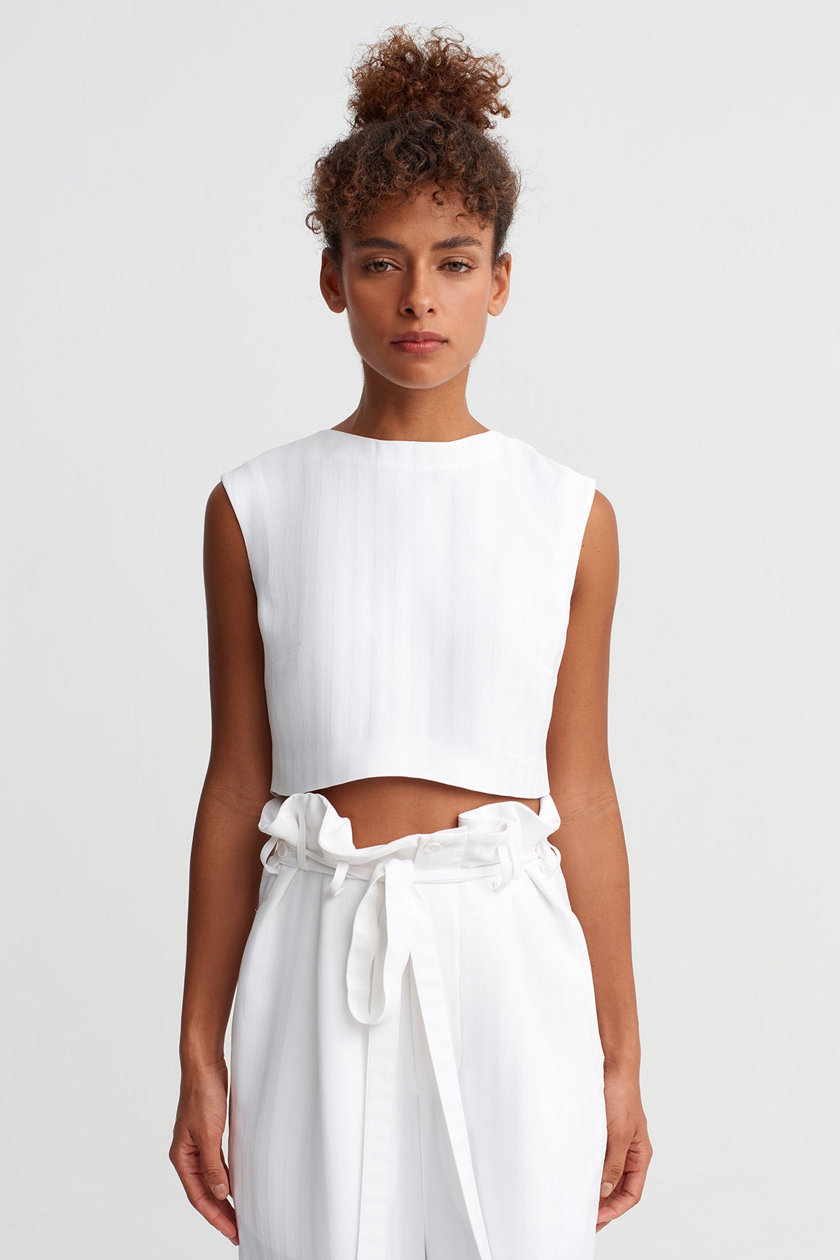 Off White Sleeveless Tonal Striped Blouse-Y261011063