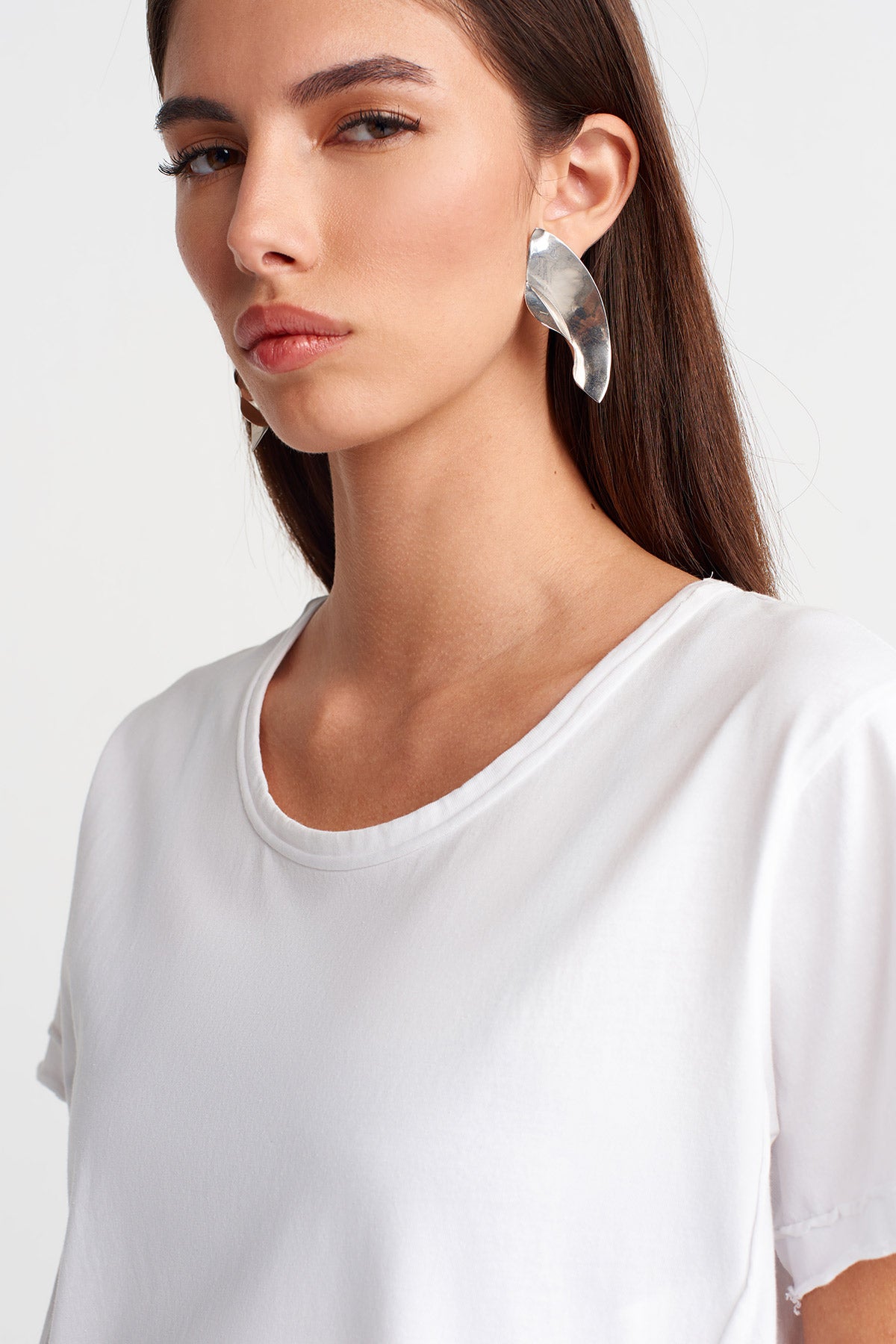 Off White Asymmetric T-Shirt with Zipper Details-Y261011034