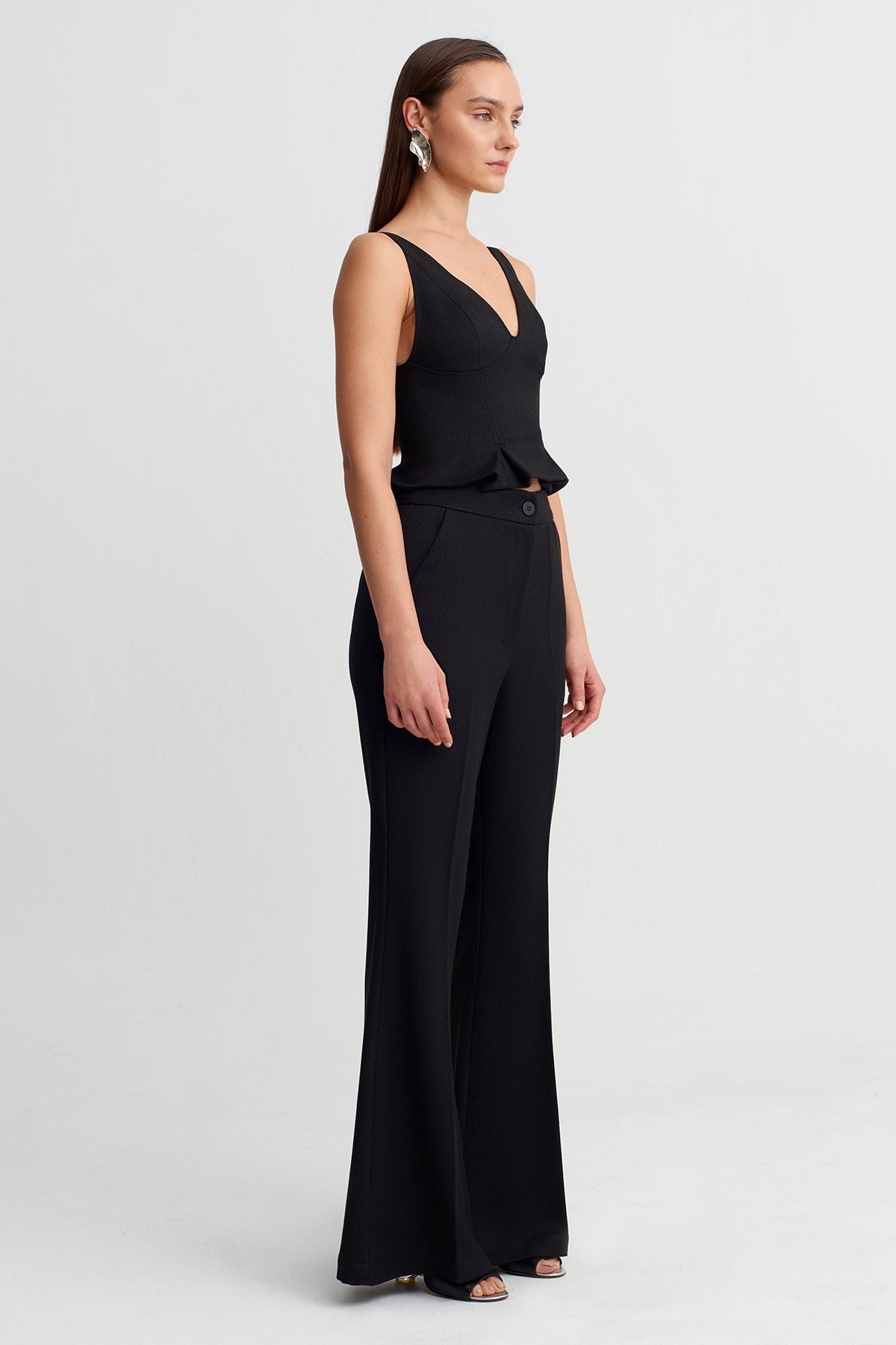 Black V-Neck Strappy Top-Y261011044