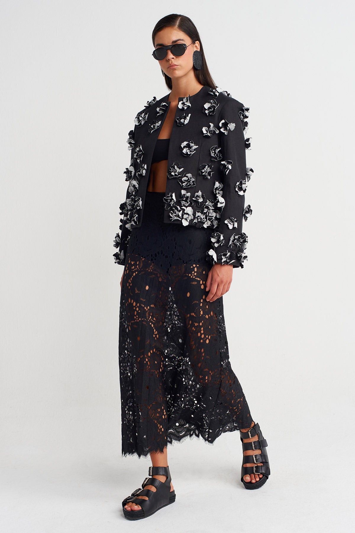 Black / White Floral Embellished Jacket-Y265015010