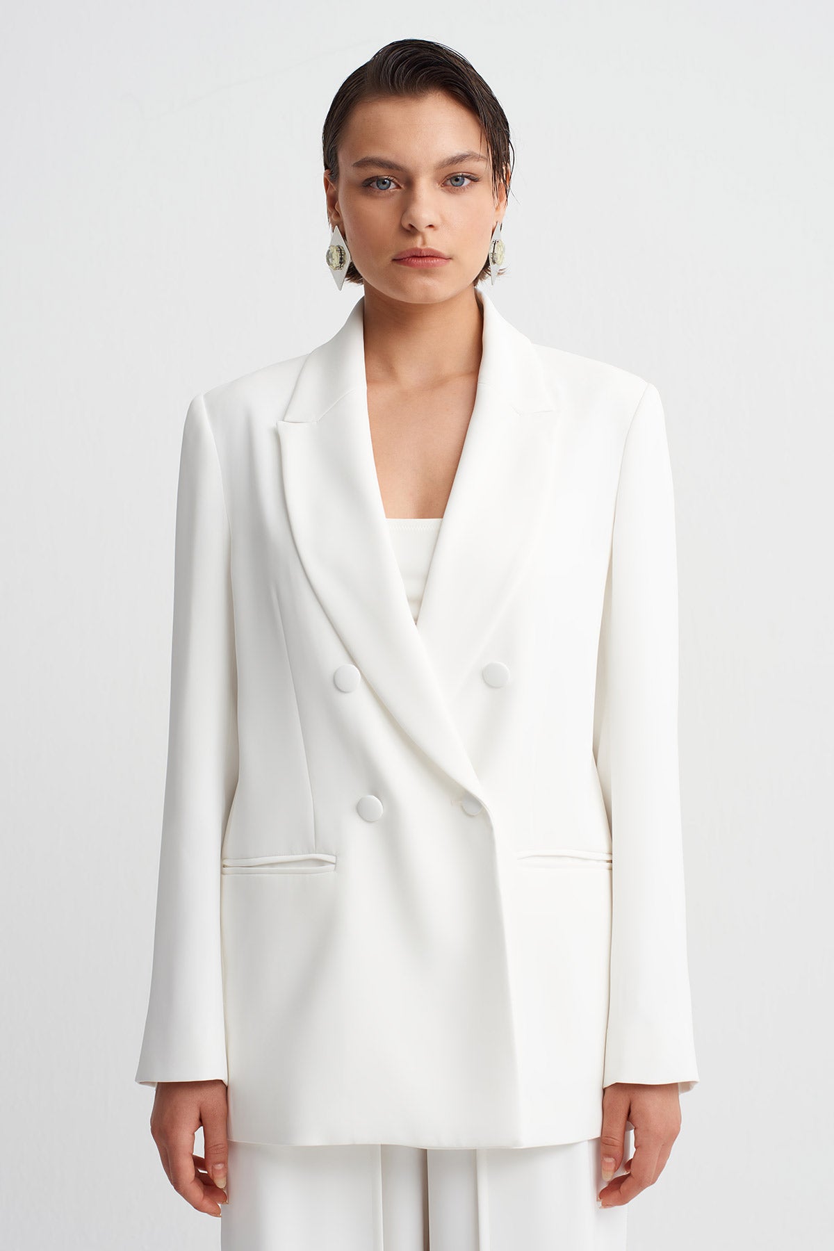 Off White Shawl Collar Blazer-Y265015105
