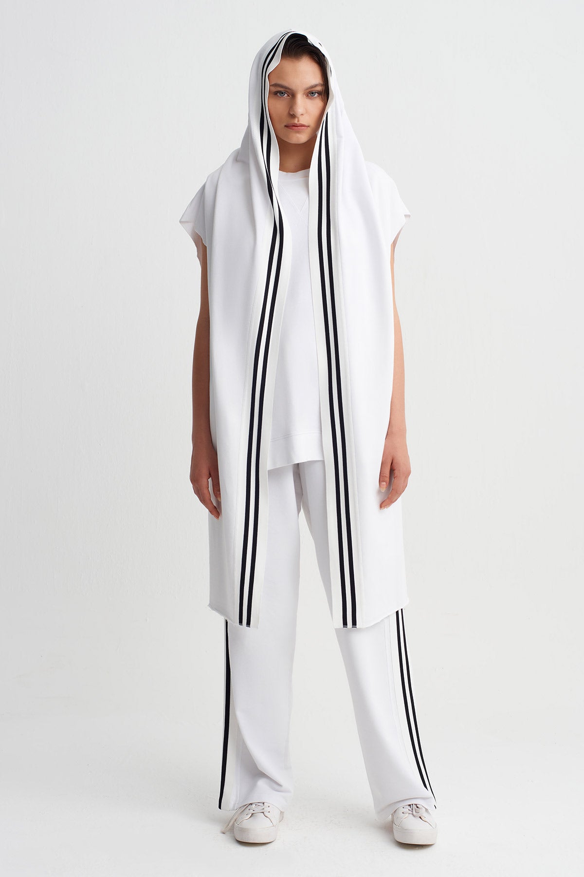 Off White Striped Edge Shawl-Y266016015