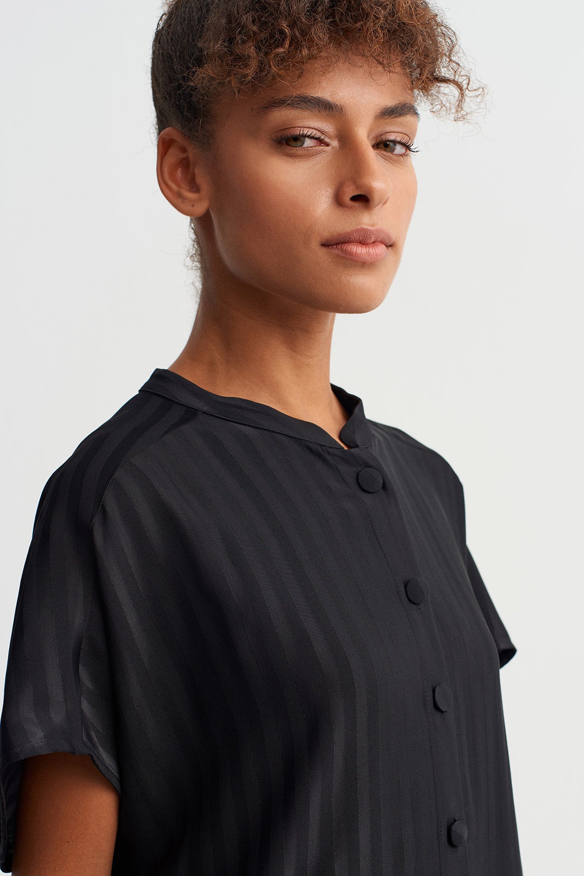 Black Tone-on-Tone Striped Buttoned Dress-Y264014049