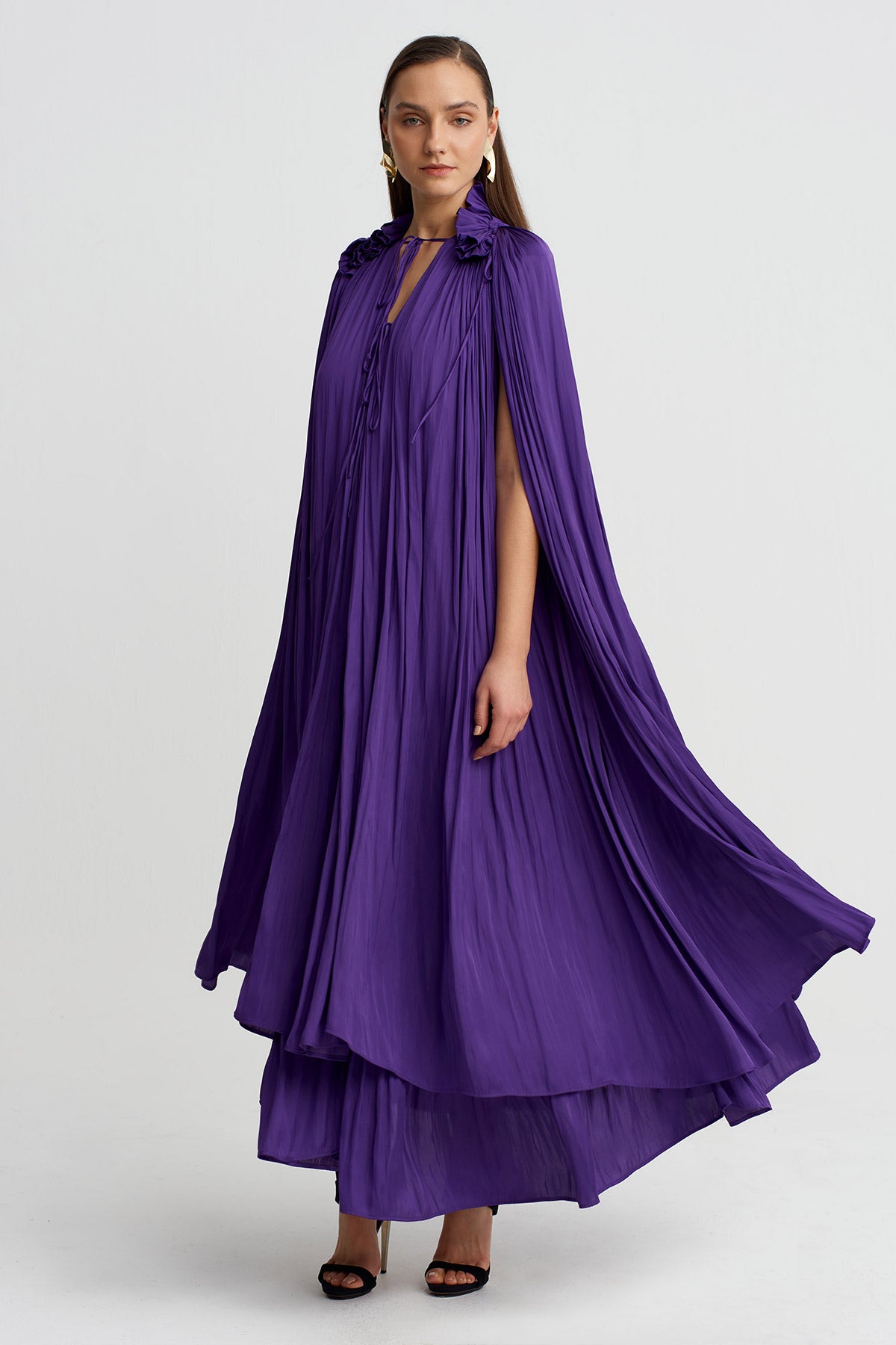 Petunia Flowing Purple Cape Maxi Dress-Y264014072