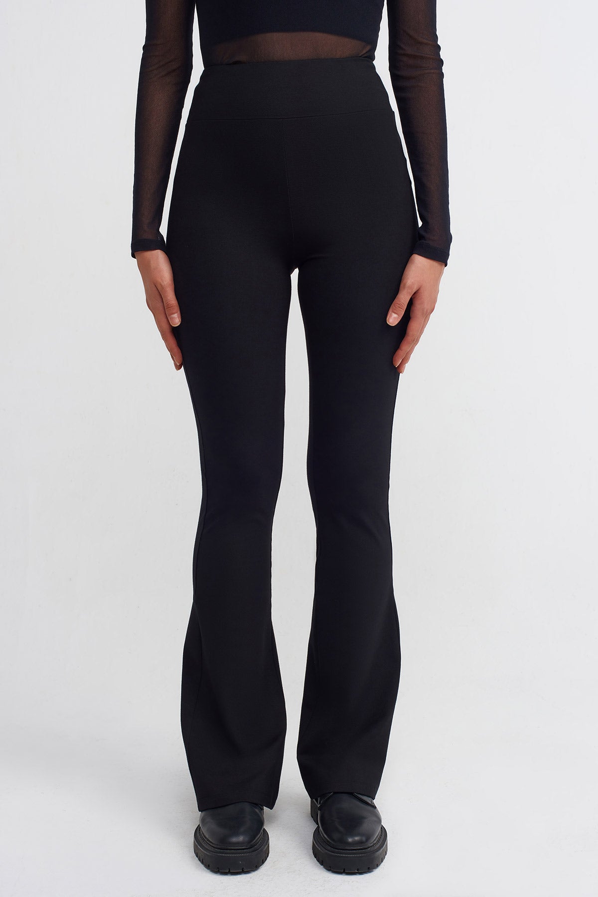 Black High-Waisted Comfort Trousers with Back Slit-K233013059