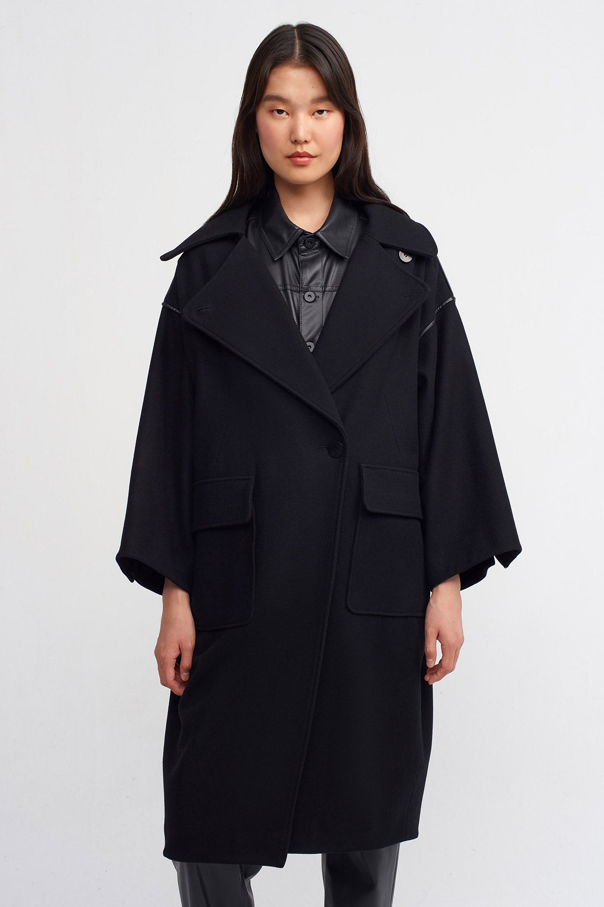 Black Oversized Coat with Leather Trim Detail-K237017016