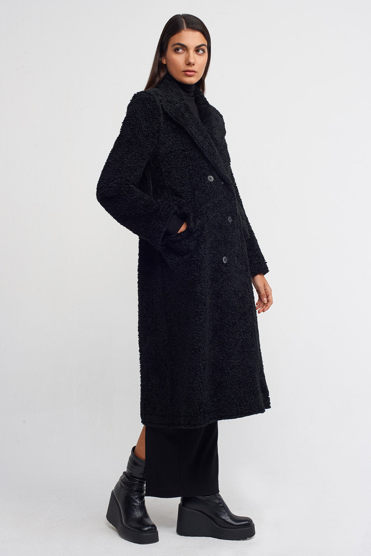 Black Underwire on the Sides Long Coat-K237017026
