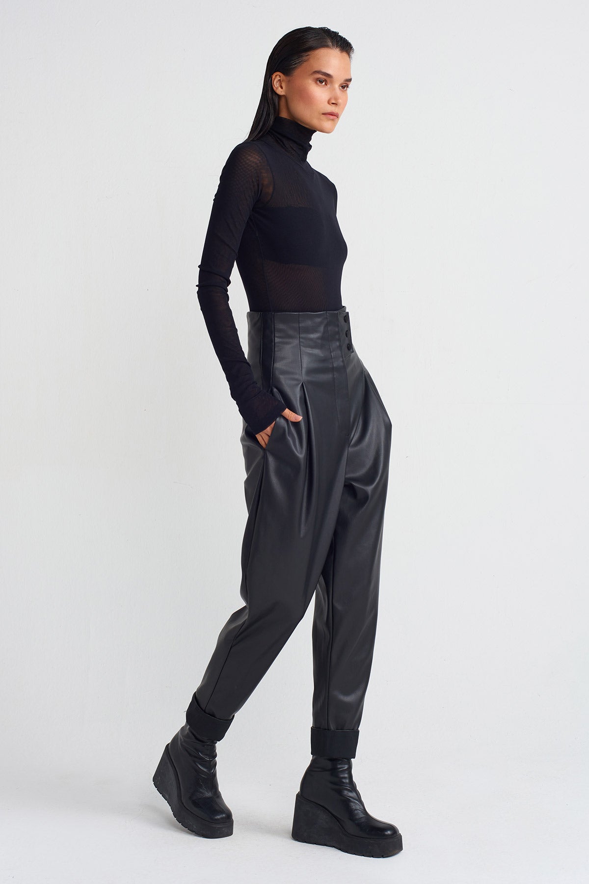 Black High-Waisted Leather trousers-K243013037
