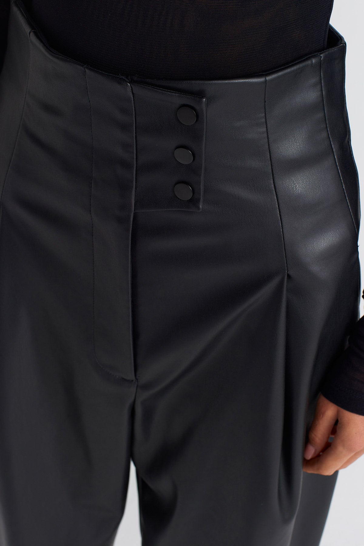 Black High-Waisted Leather trousers-K243013037