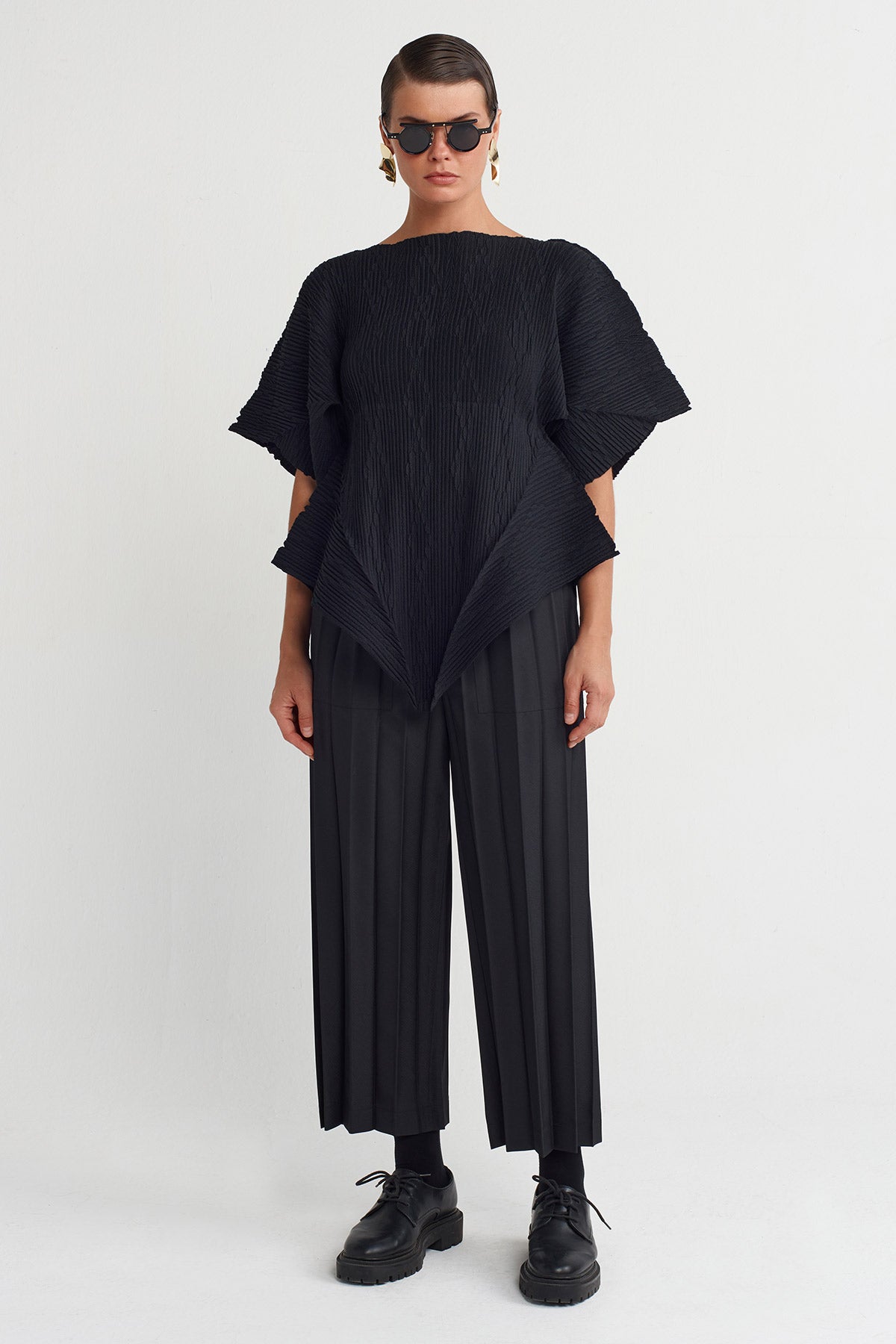Black Asymmetrical Pleated Blouse-K251011010
