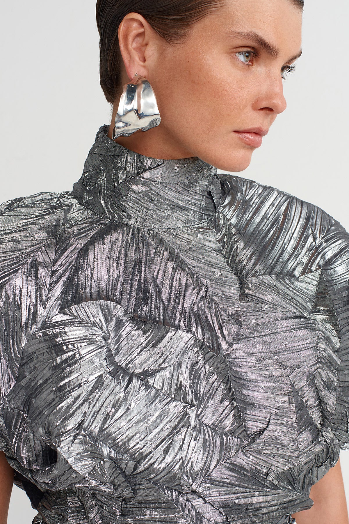 Silver Belted Pleated Elegant Blouse-K251011012